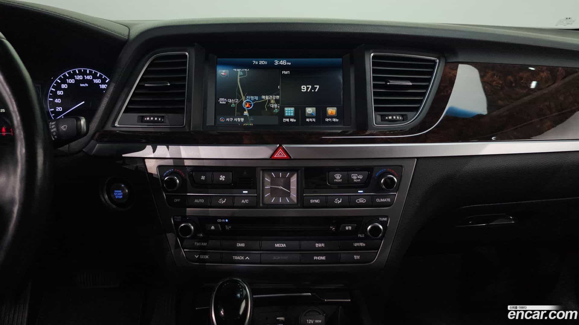 Genesis Hyundai 2015.2-OPTION-018
