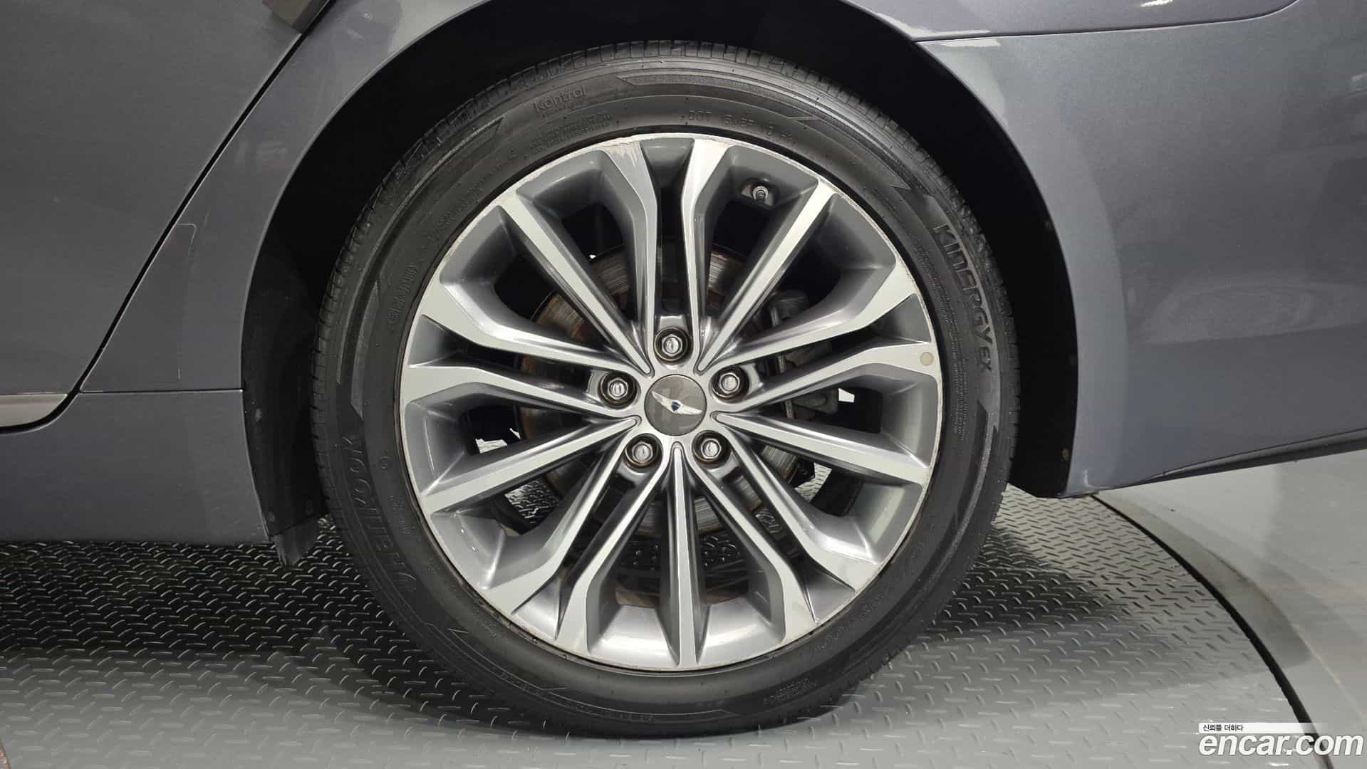 Genesis Hyundai 2015.2-OUTER-031