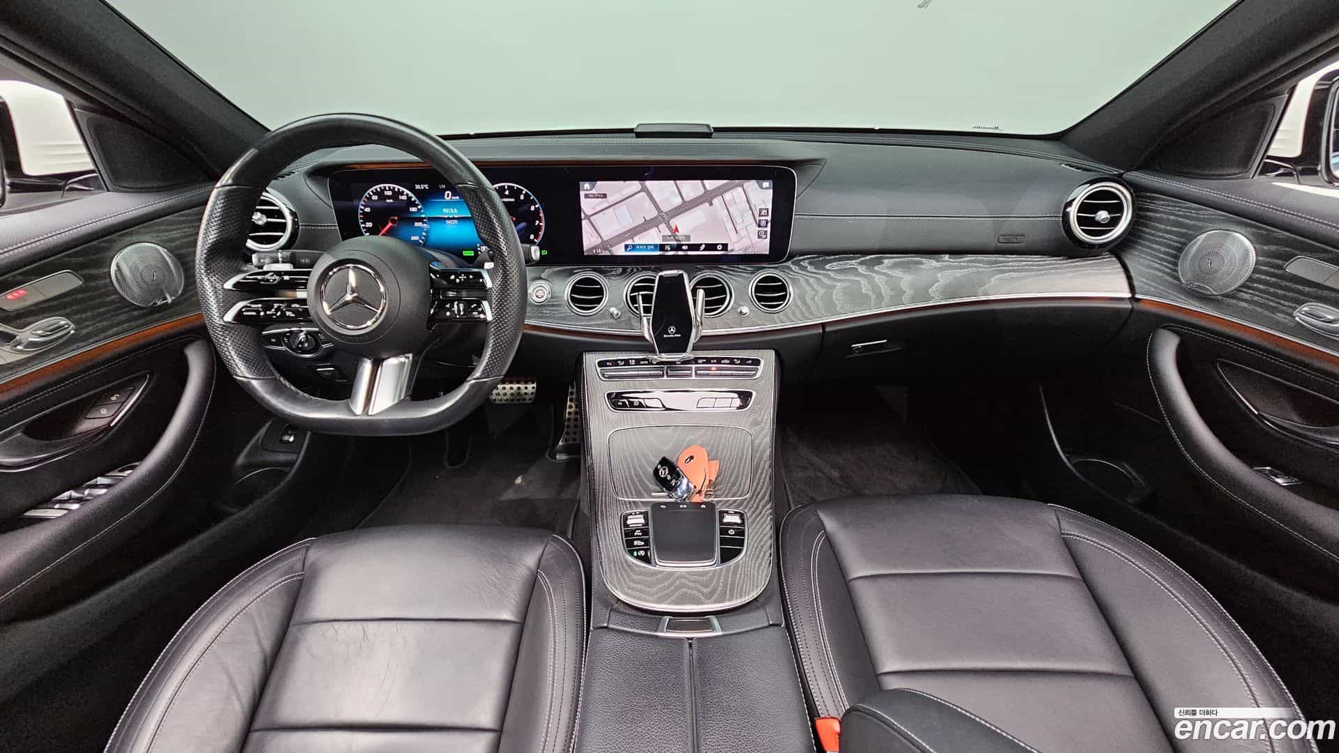 E-Class Mercedes-Benz 2021.1-INNER-007