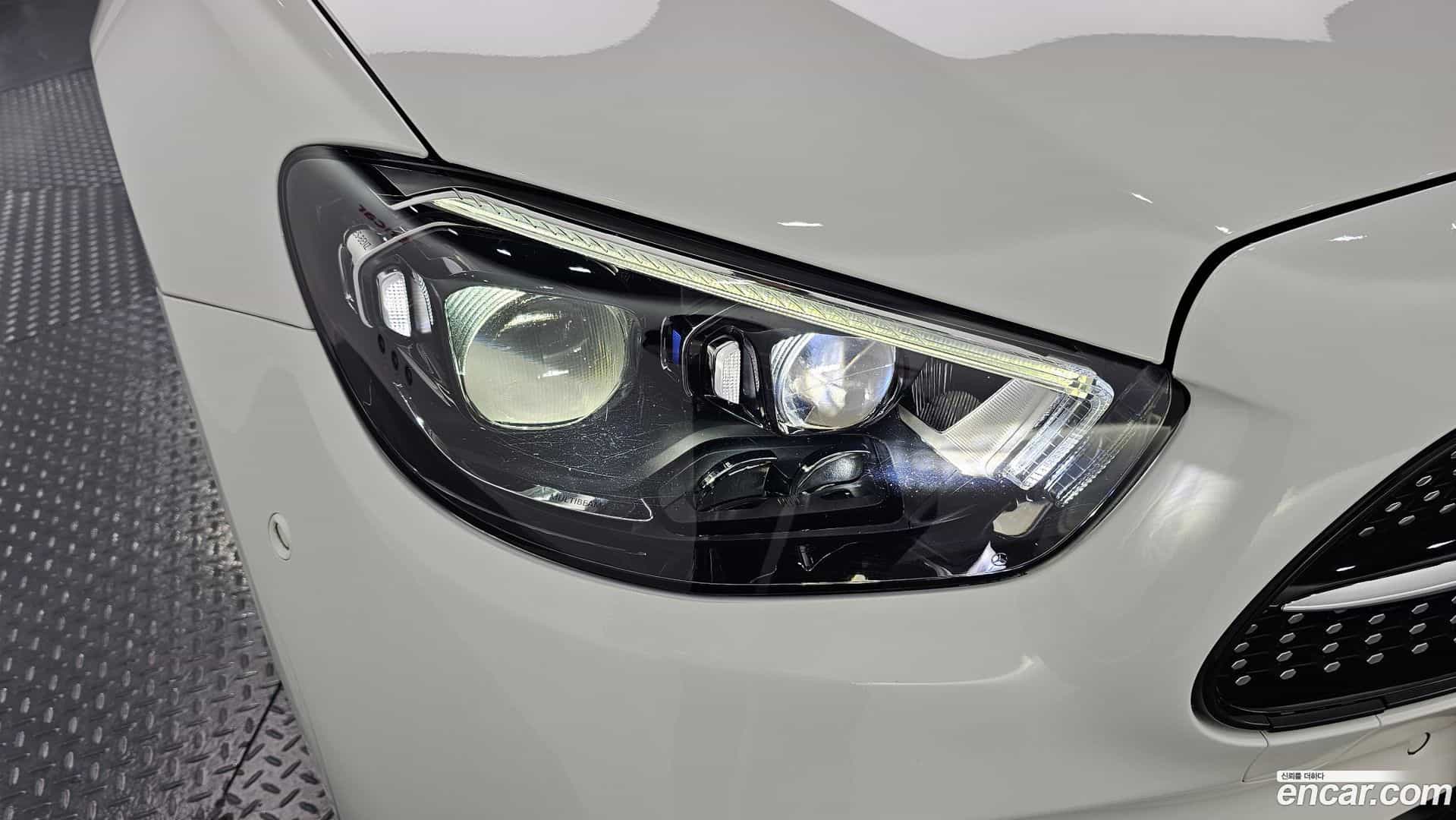 E-Class Mercedes-Benz 2021.1-OUTER-032