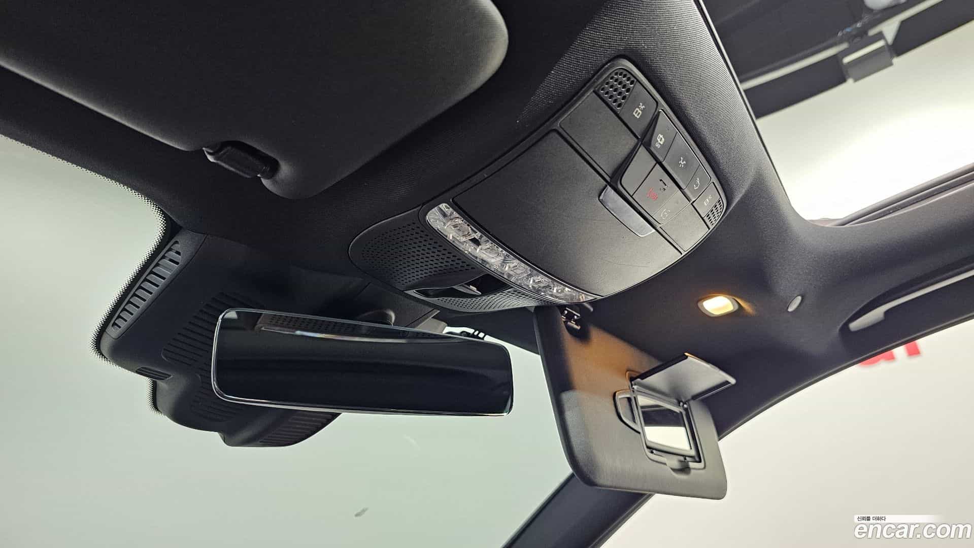 E-Class Mercedes-Benz 2021.1-OPTION-043