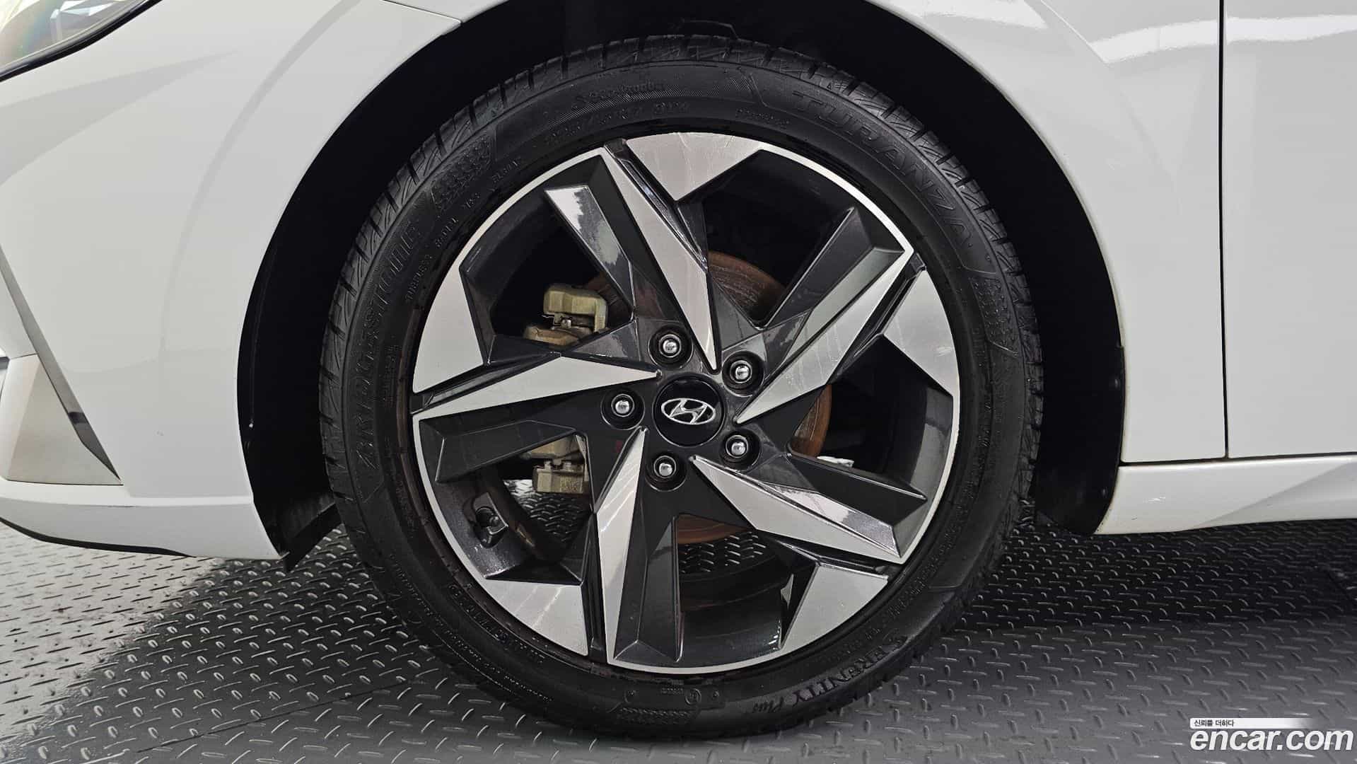AVANTE Hyundai 2020.9-OUTER-005