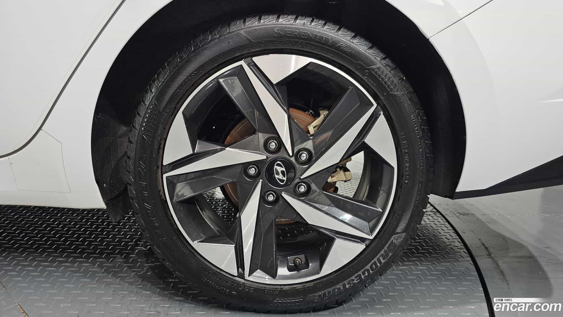 AVANTE Hyundai 2020.9-OUTER-031