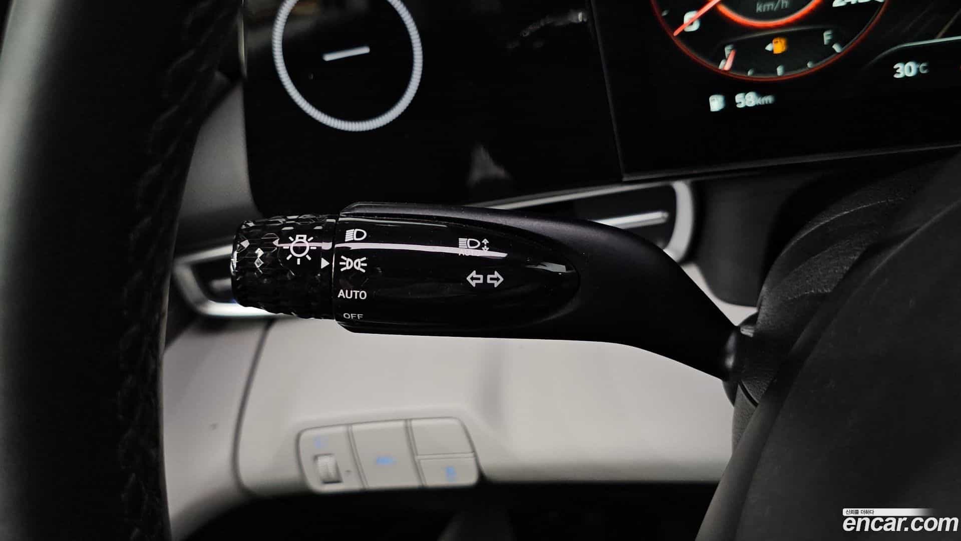 AVANTE Hyundai 2020.9-OPTION-040