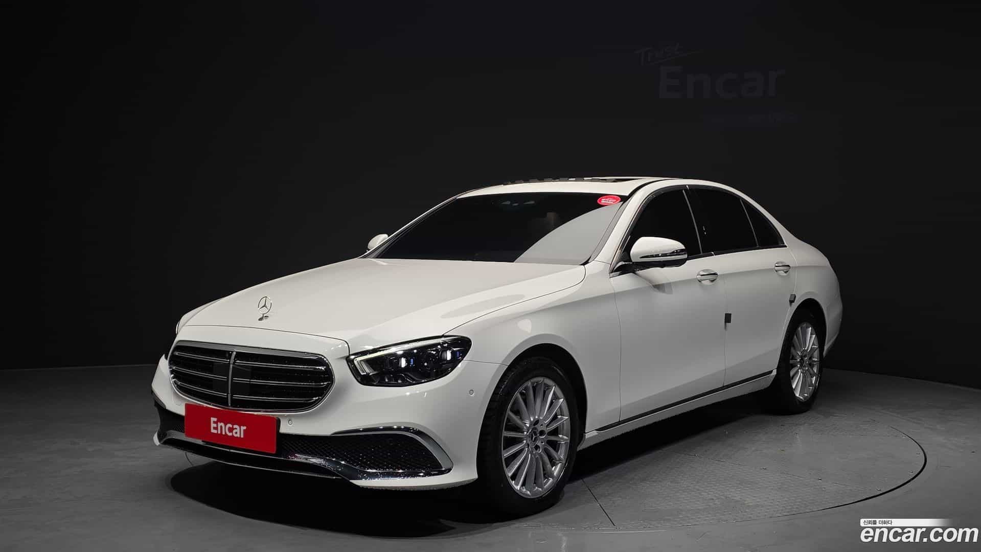 E-Class Mercedes-Benz 2022.4-OUTER-001