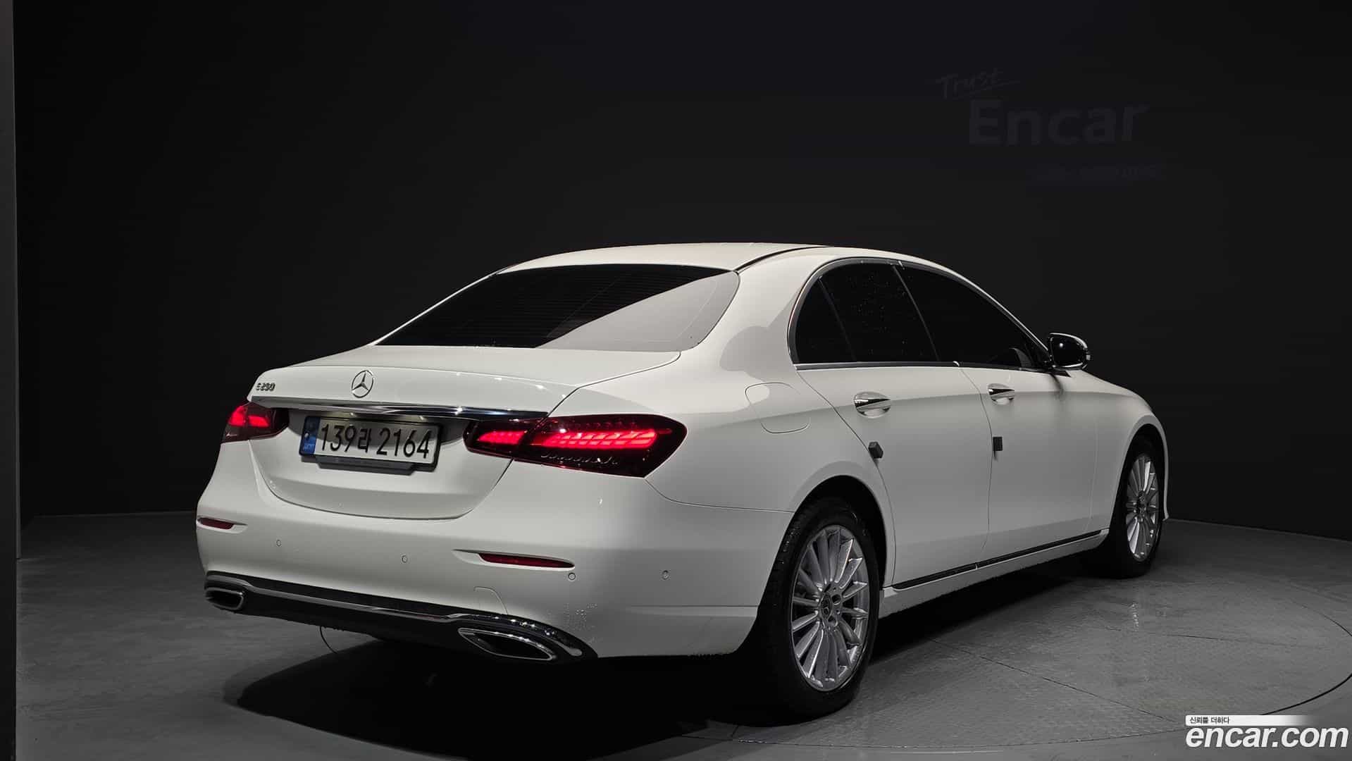E-Class Mercedes-Benz 2022.4-OUTER-002