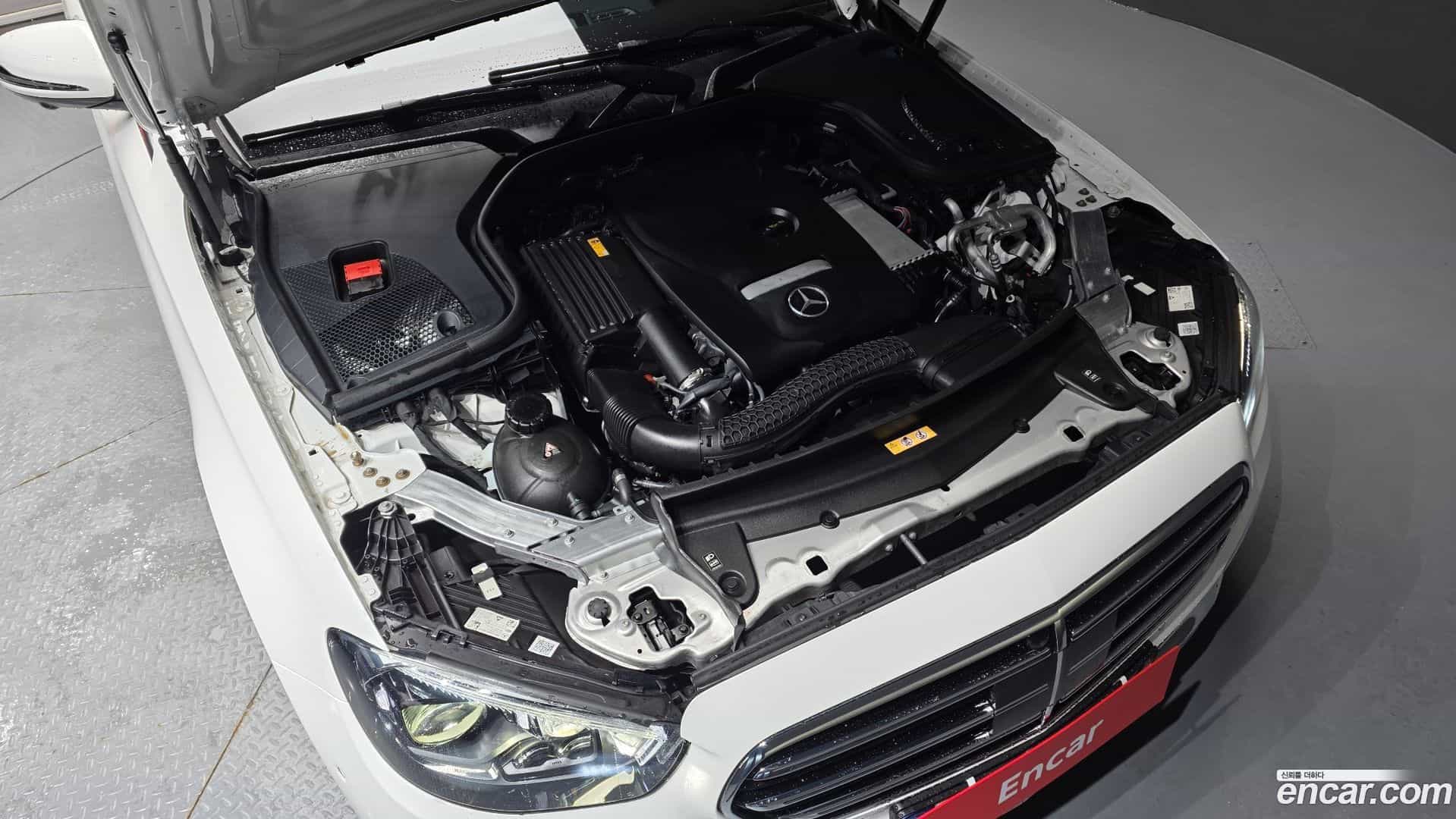 E-Class Mercedes-Benz 2022.4-OUTER-006