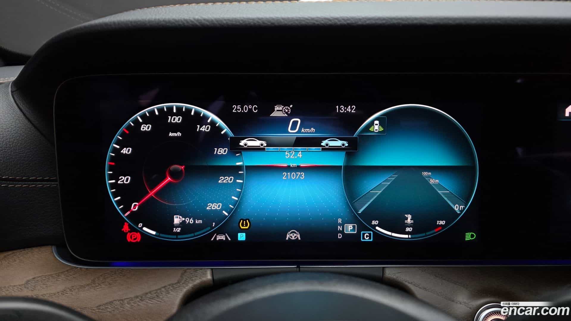 E-Class Mercedes-Benz 2022.4-INNER-008