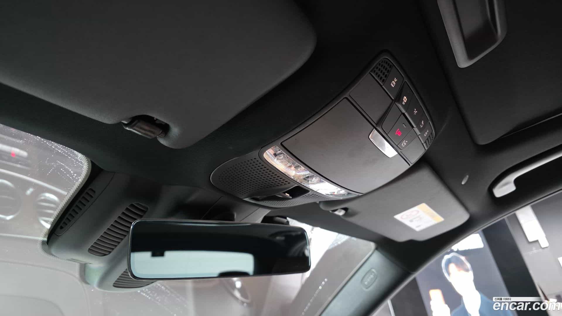 E-Class Mercedes-Benz 2022.4-OPTION-024