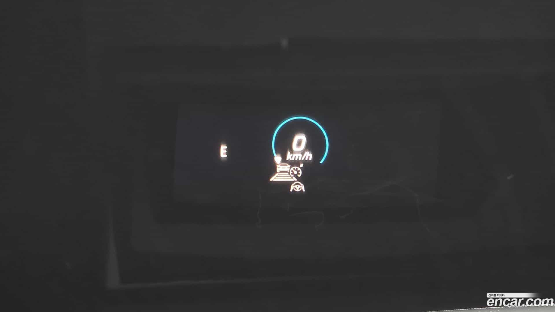 E-Class Mercedes-Benz 2022.4-OPTION-045