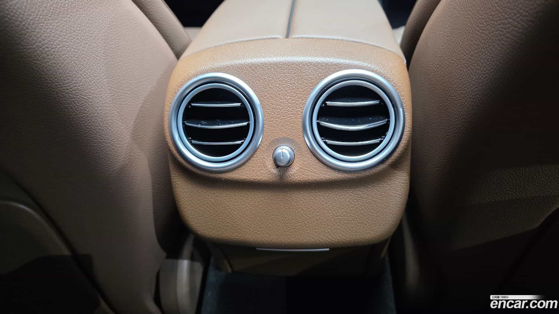 E-Class Mercedes-Benz 2022.4-OPTION-046