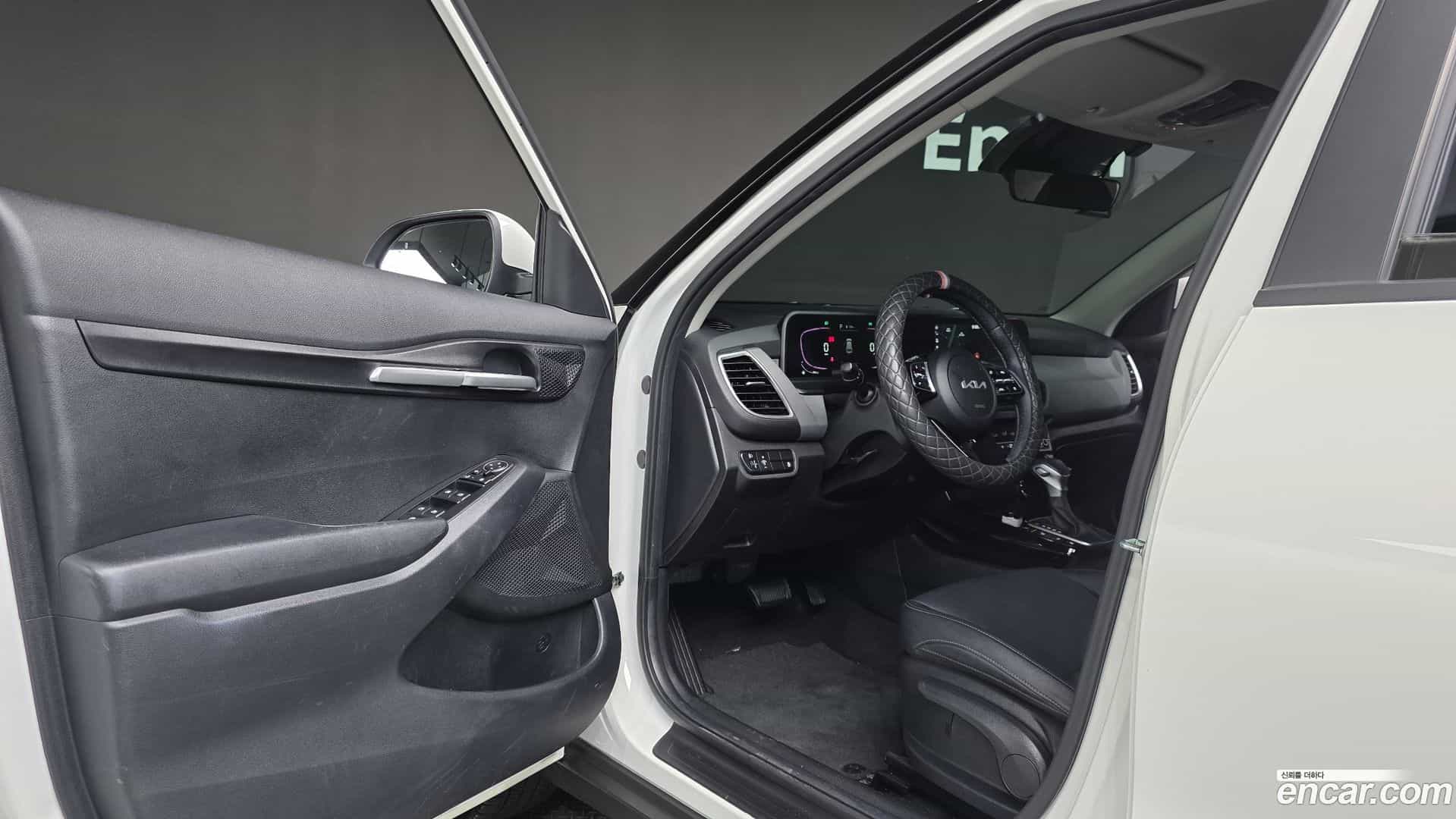 Seltos Kia 2023.7-INNER-010