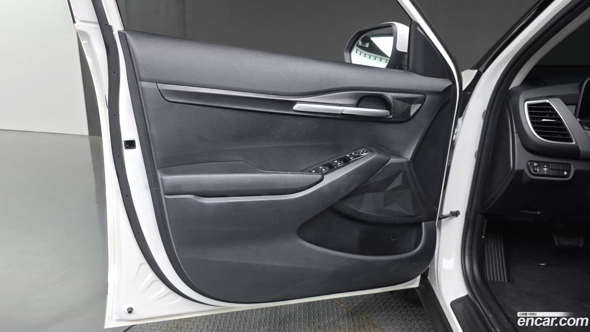 Seltos Kia 2023.7-INNER-034