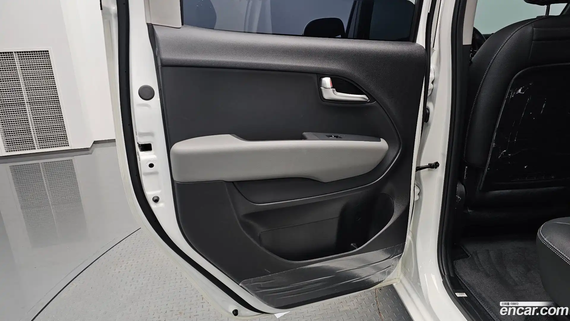 RAY Kia 2024.6-INNER-035