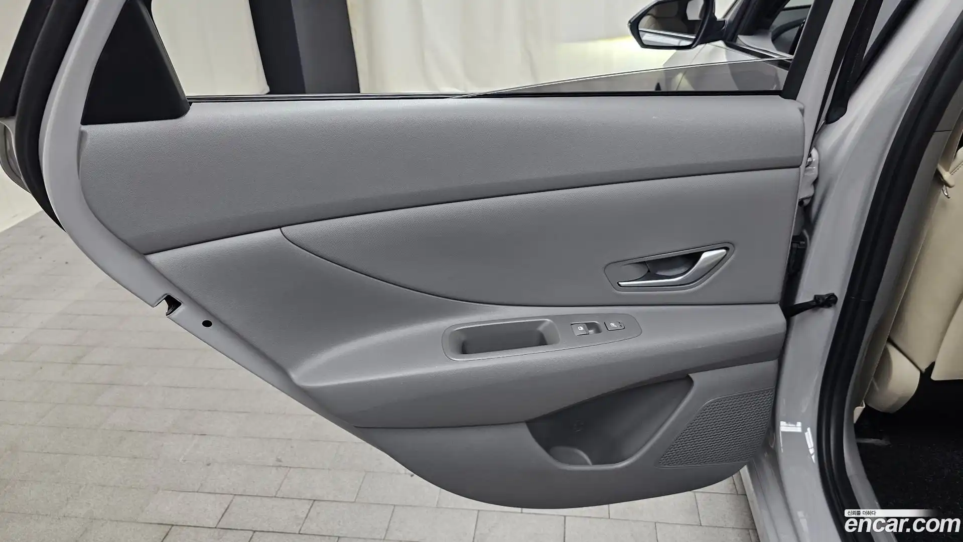 AVANTE Hyundai 2022.3-INNER-035