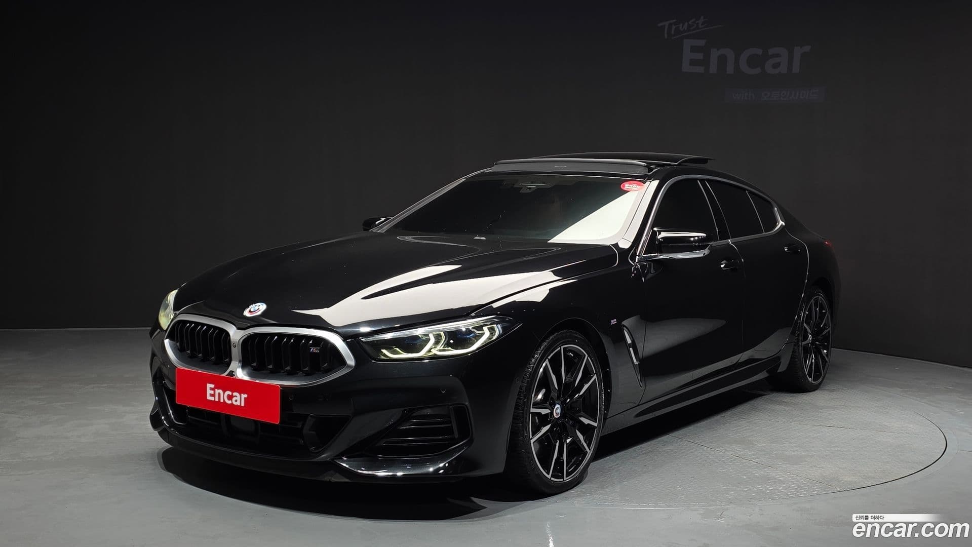 Main__Slider__Photo:8-Series BMW 2022.11-0
