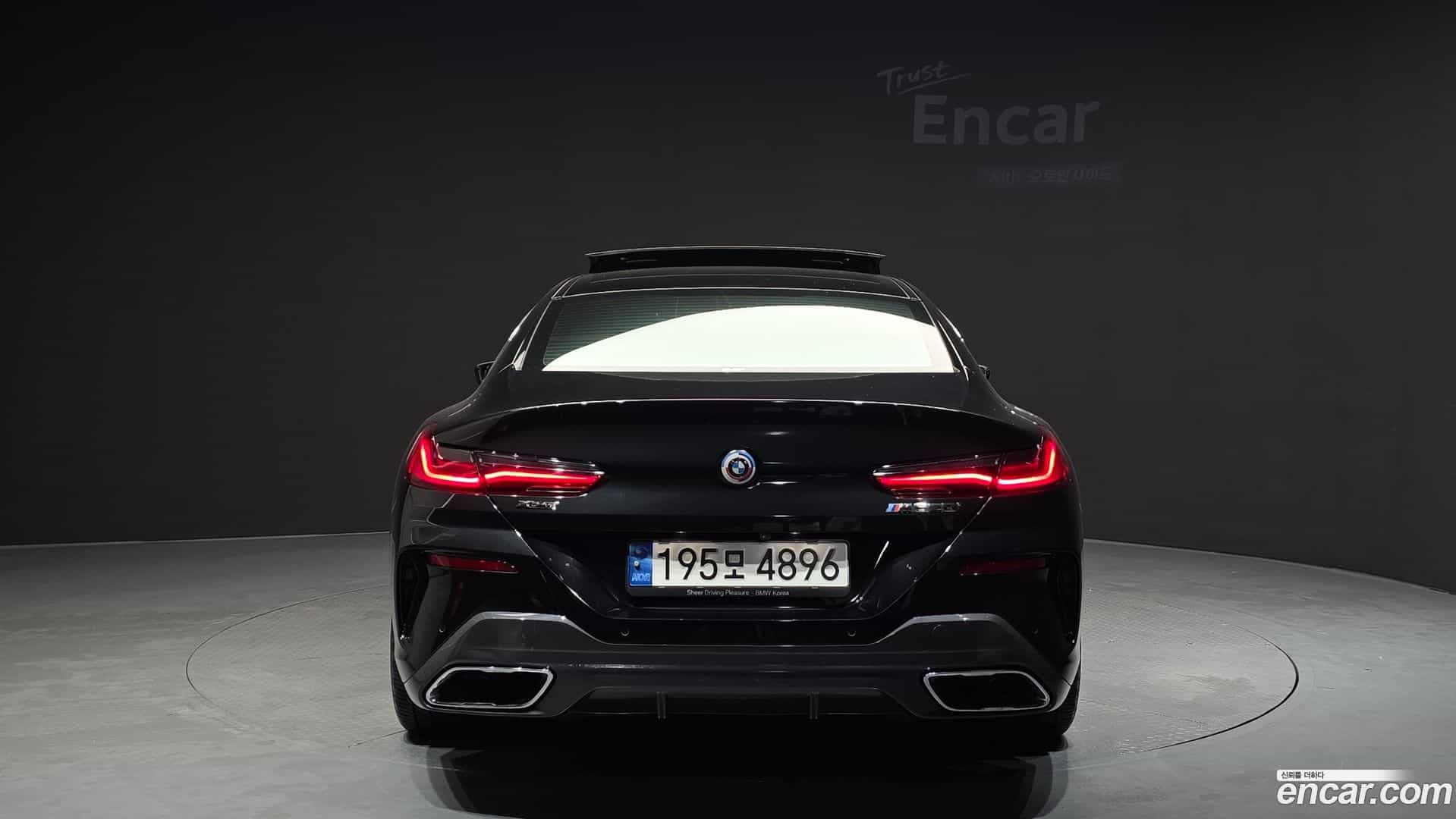 8-Series BMW 2022.11-OUTER-004