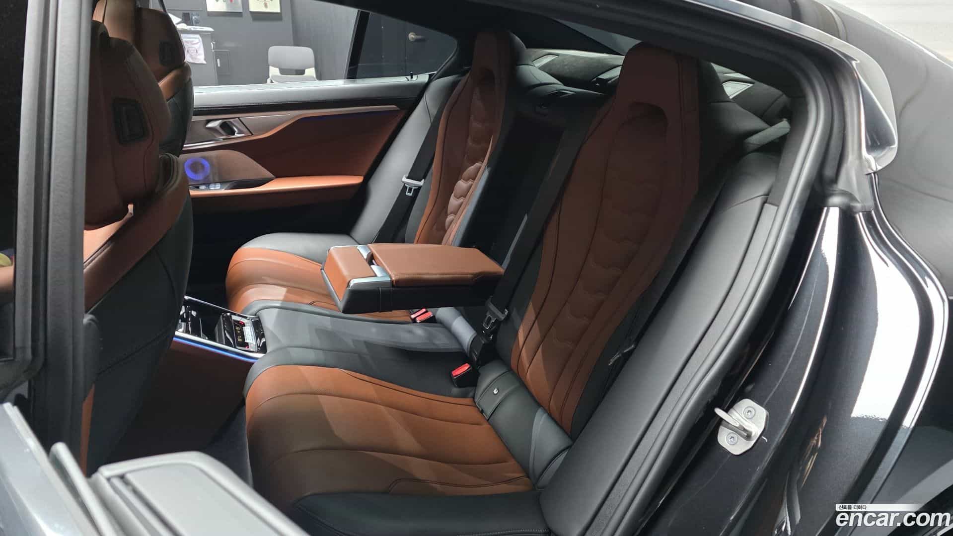 8-Series BMW 2022.11-OPTION-016