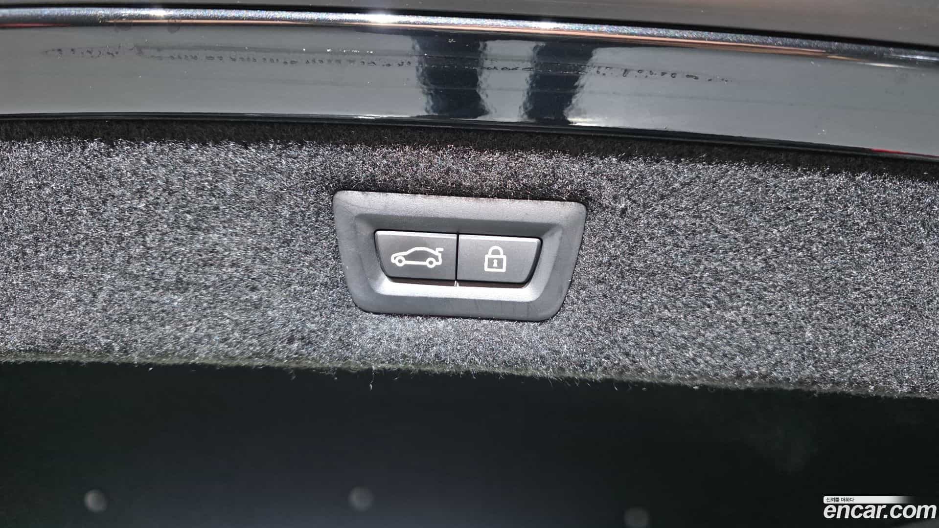 8-Series BMW 2022.11-OPTION-021