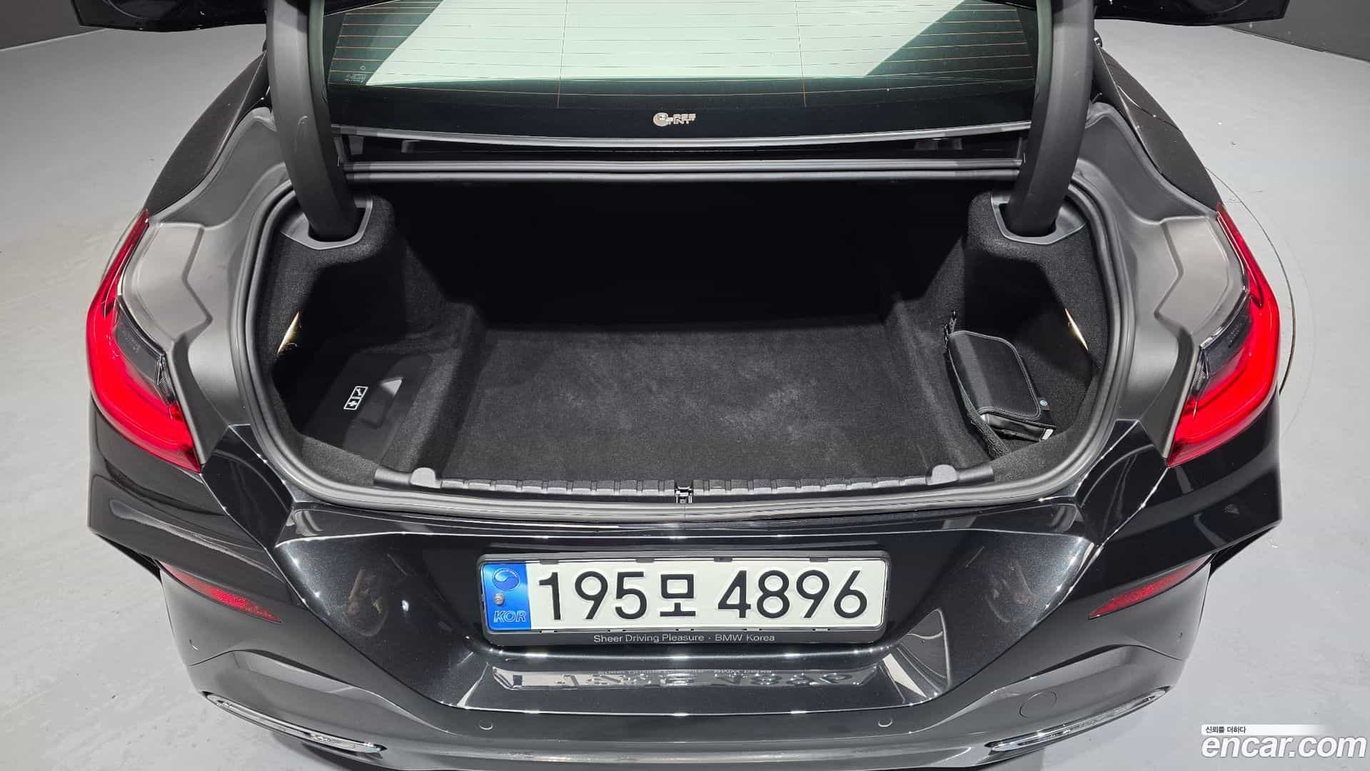8-Series BMW 2022.11-OPTION-022