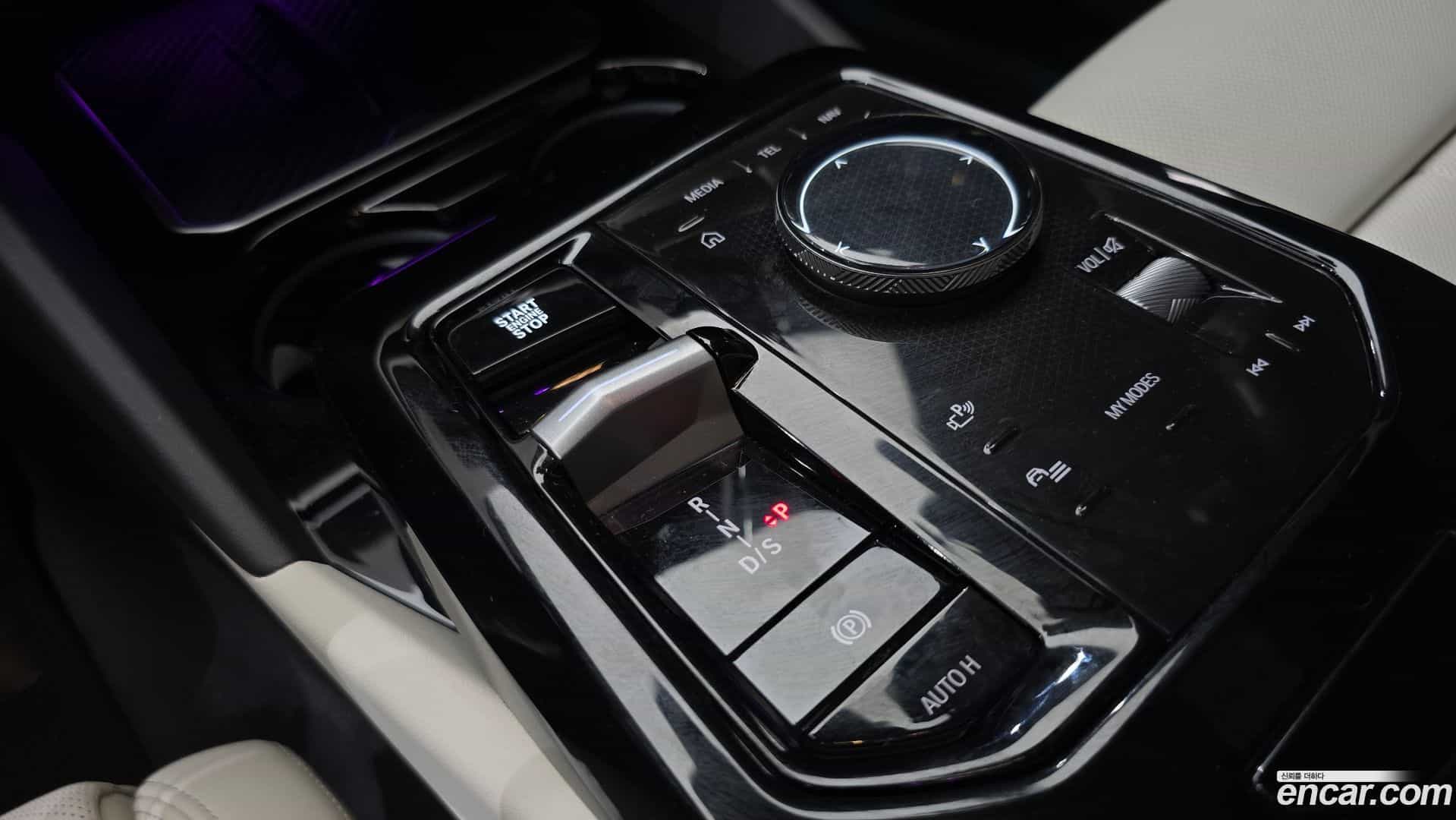 5-Series BMW 2024.4-INNER-009