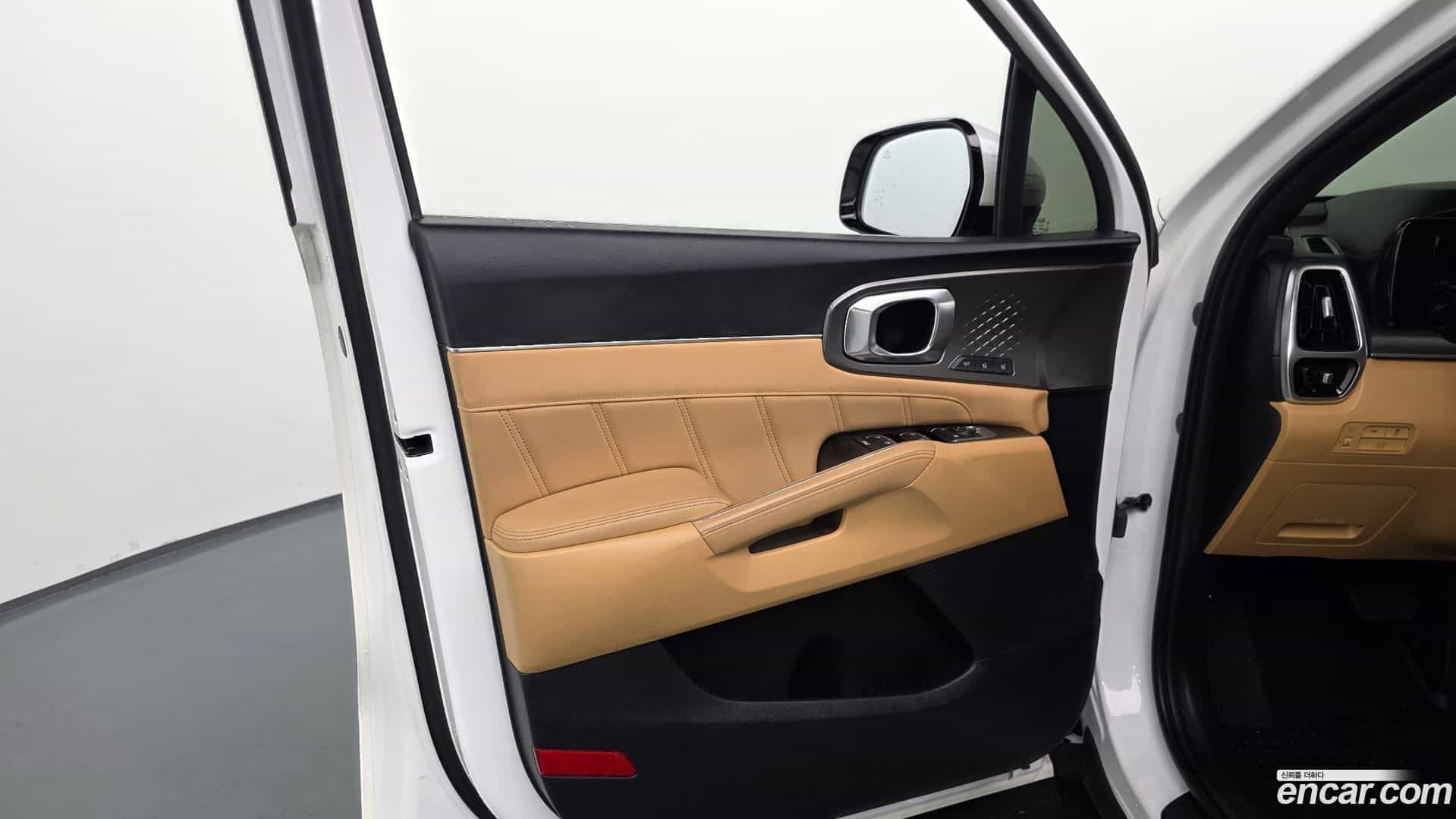 Sorento Kia 2021.2-INNER-034