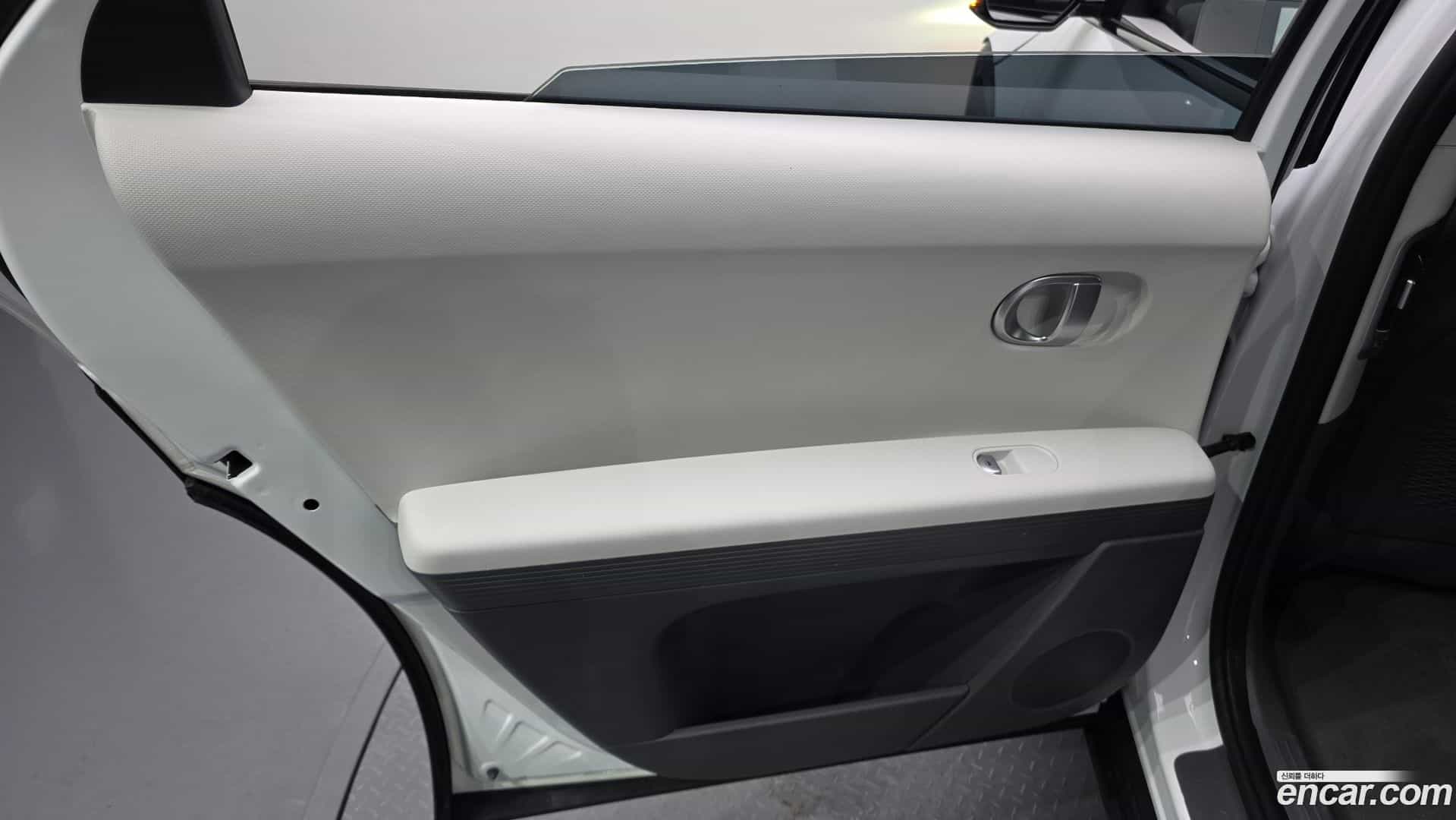 Ioniq5 Hyundai 2021.11-INNER-035