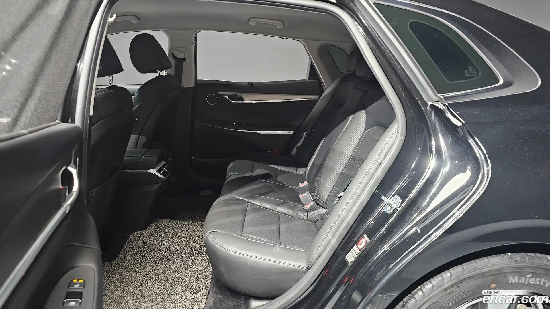 Grandeur Hyundai 2021.0-INNER-036