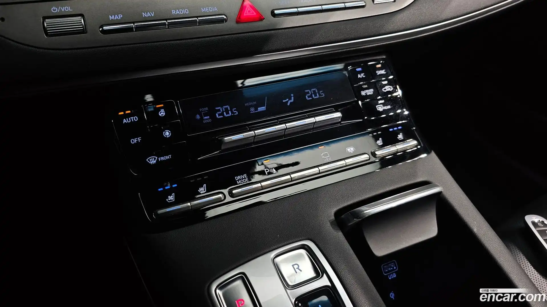 Grandeur Hyundai 2021.0-OPTION-042