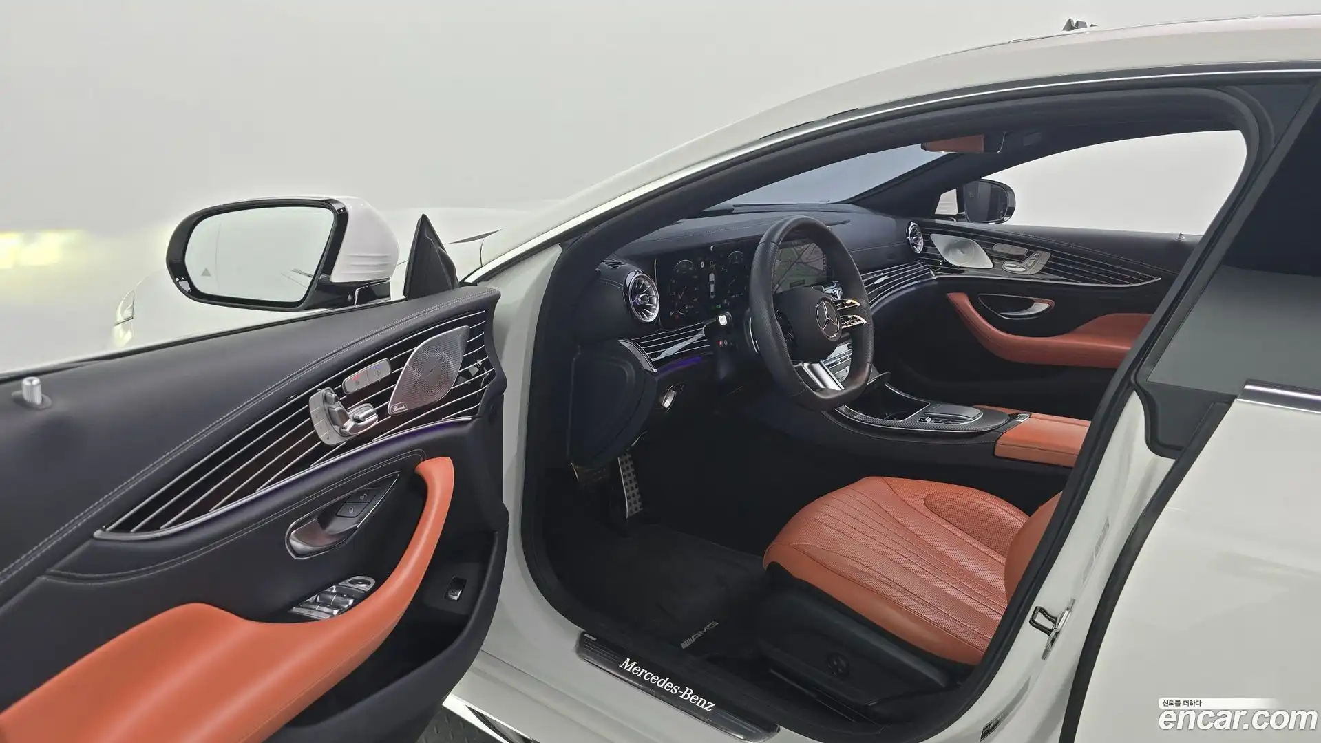 CLS-Class Mercedes-Benz 2021.0-INNER-010