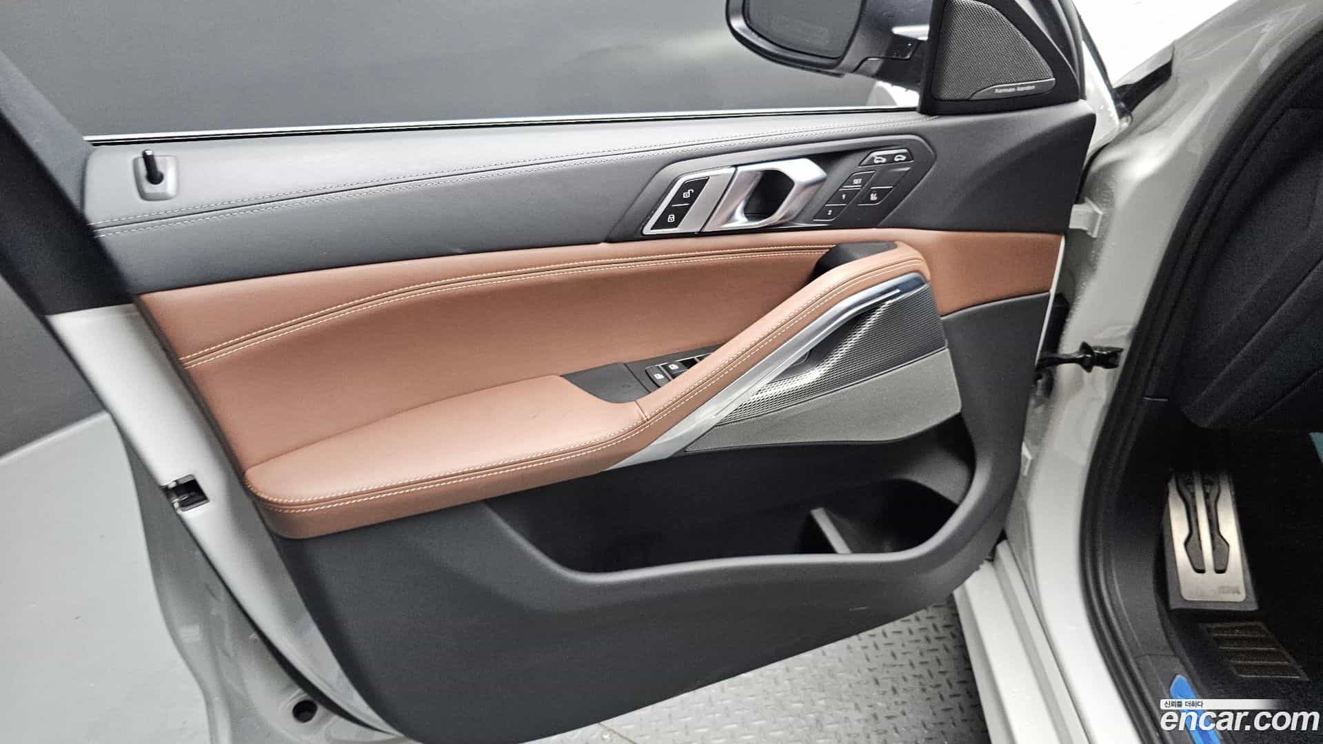 X6 BMW 2022.11-INNER-034