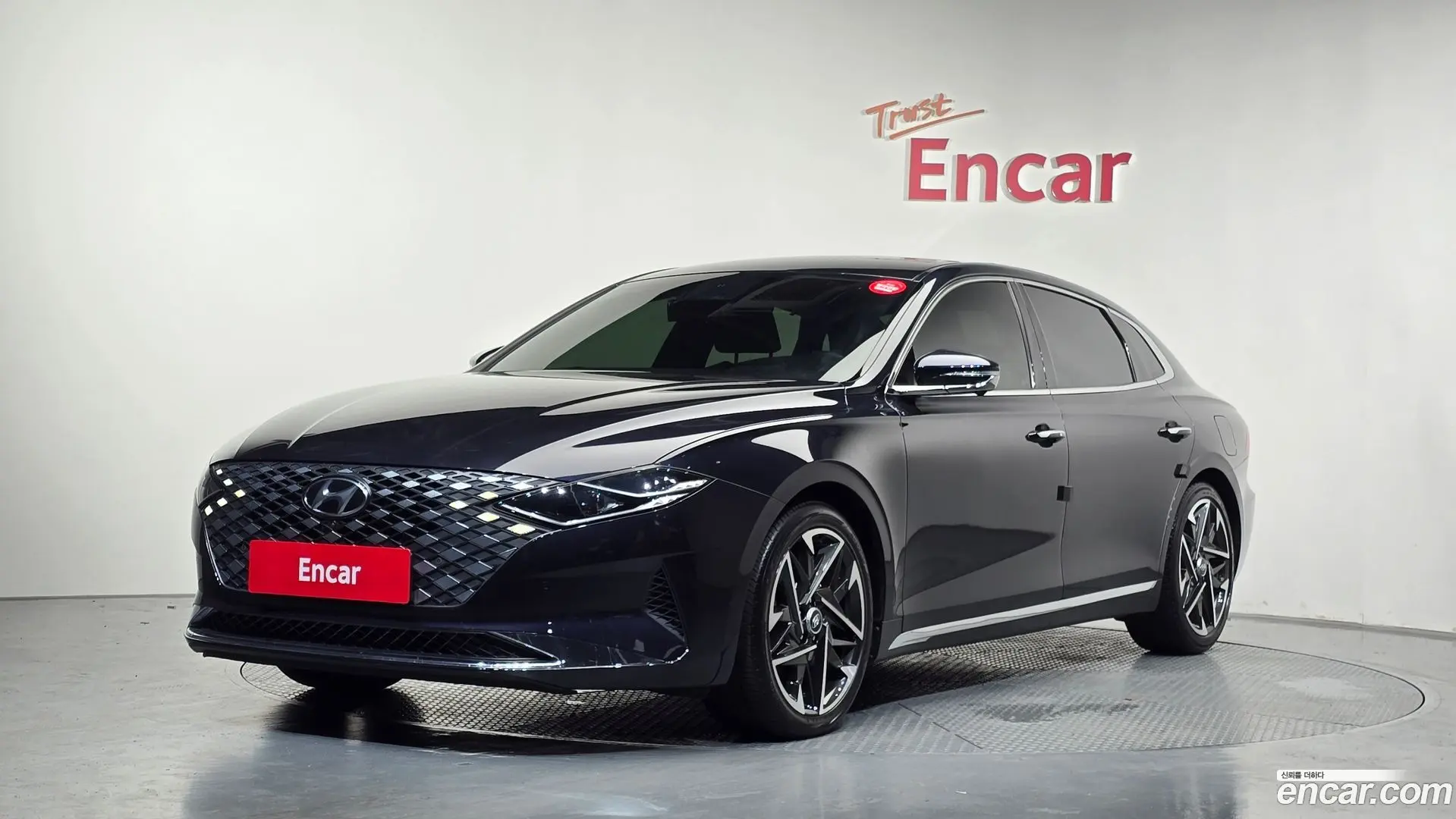 Main__Slider__Photo:Grandeur Hyundai 2020.11-0