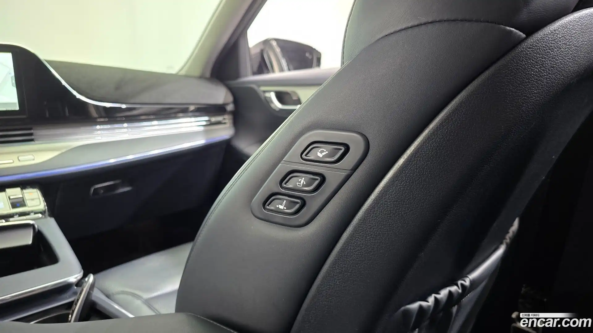 Grandeur Hyundai 2020.11-OPTION-041