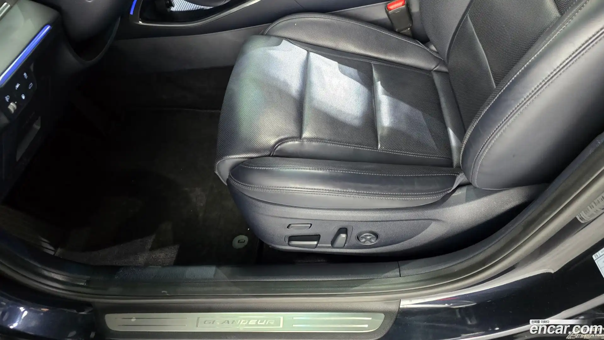Grandeur Hyundai 2020.11-OPTION-045