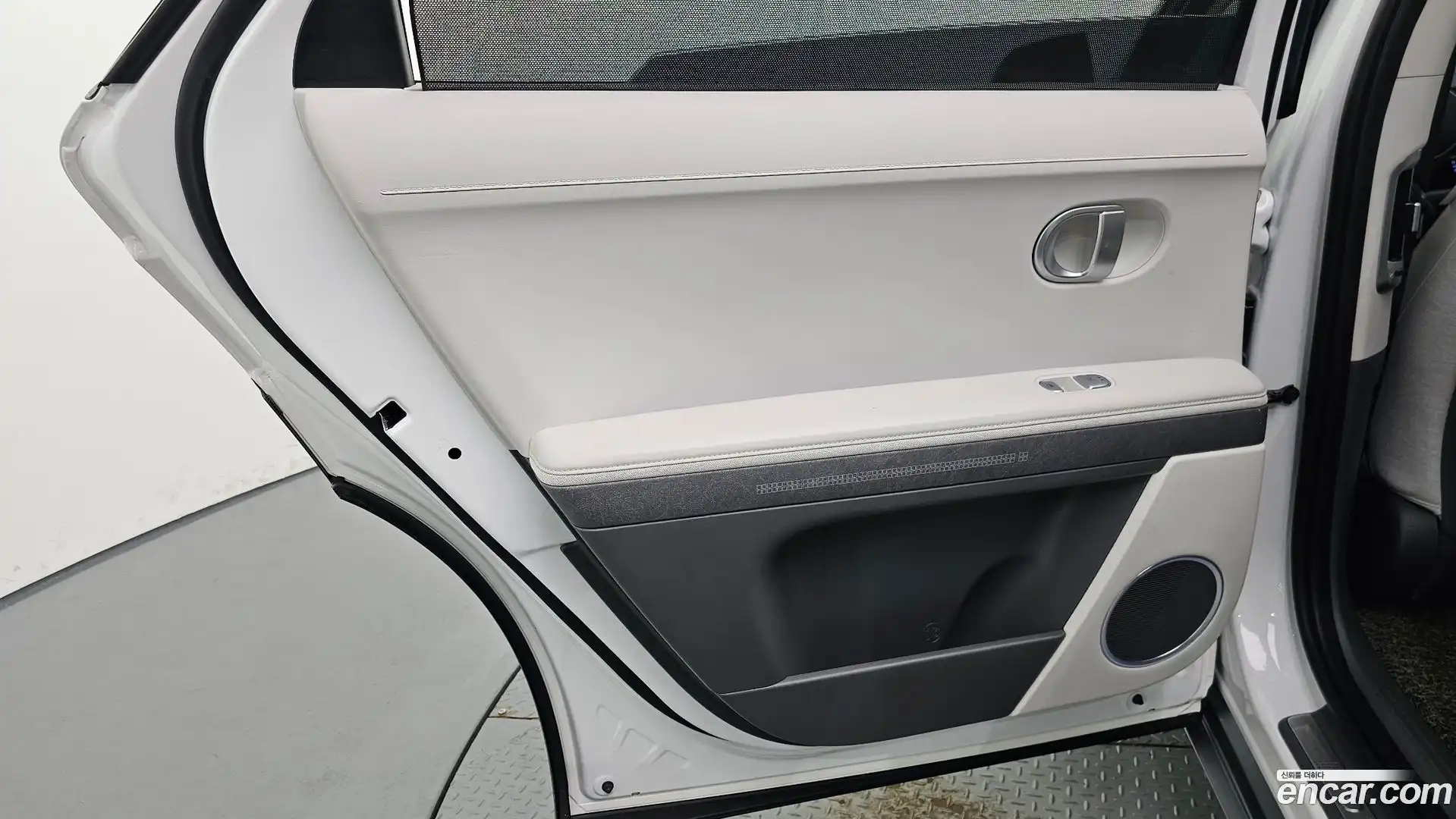 Ioniq5 Hyundai 2022.8-INNER-035