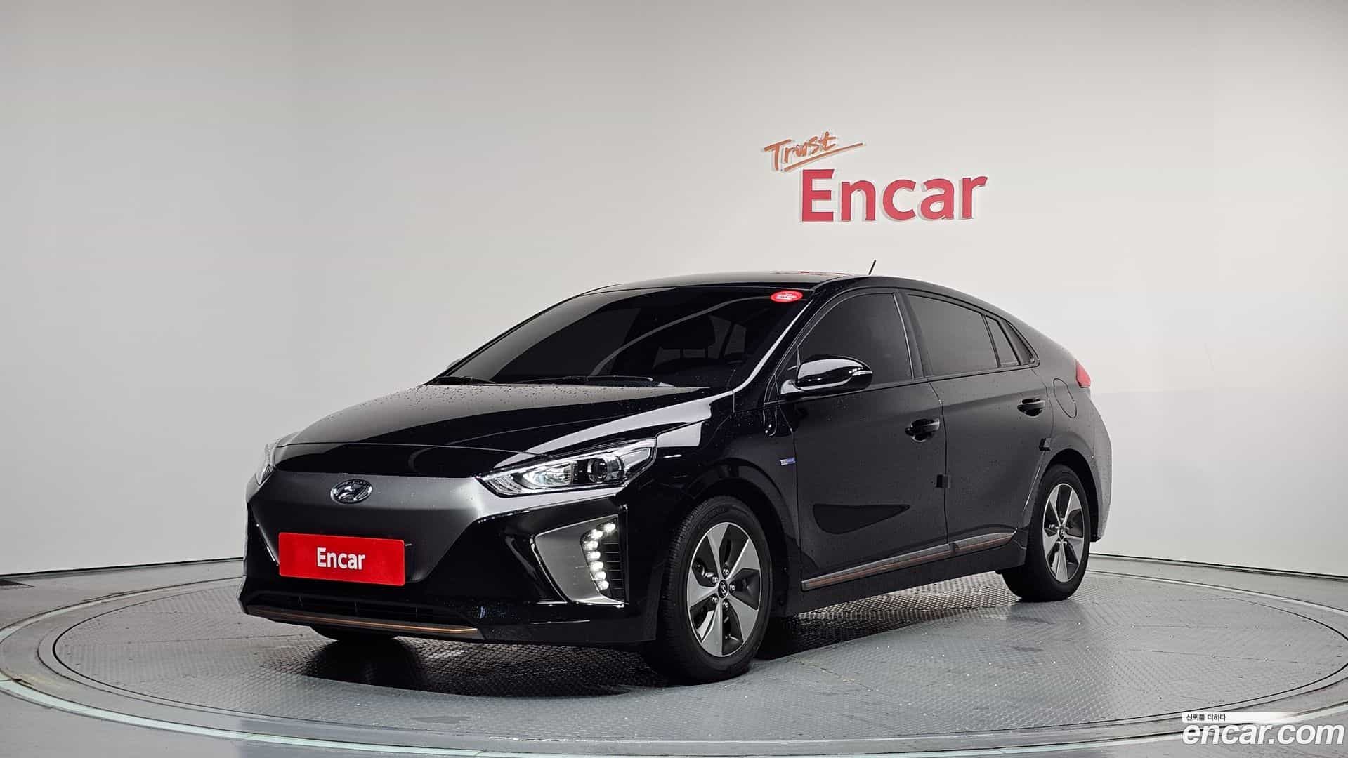 Ioniq Hyundai 2017.2-OUTER-001