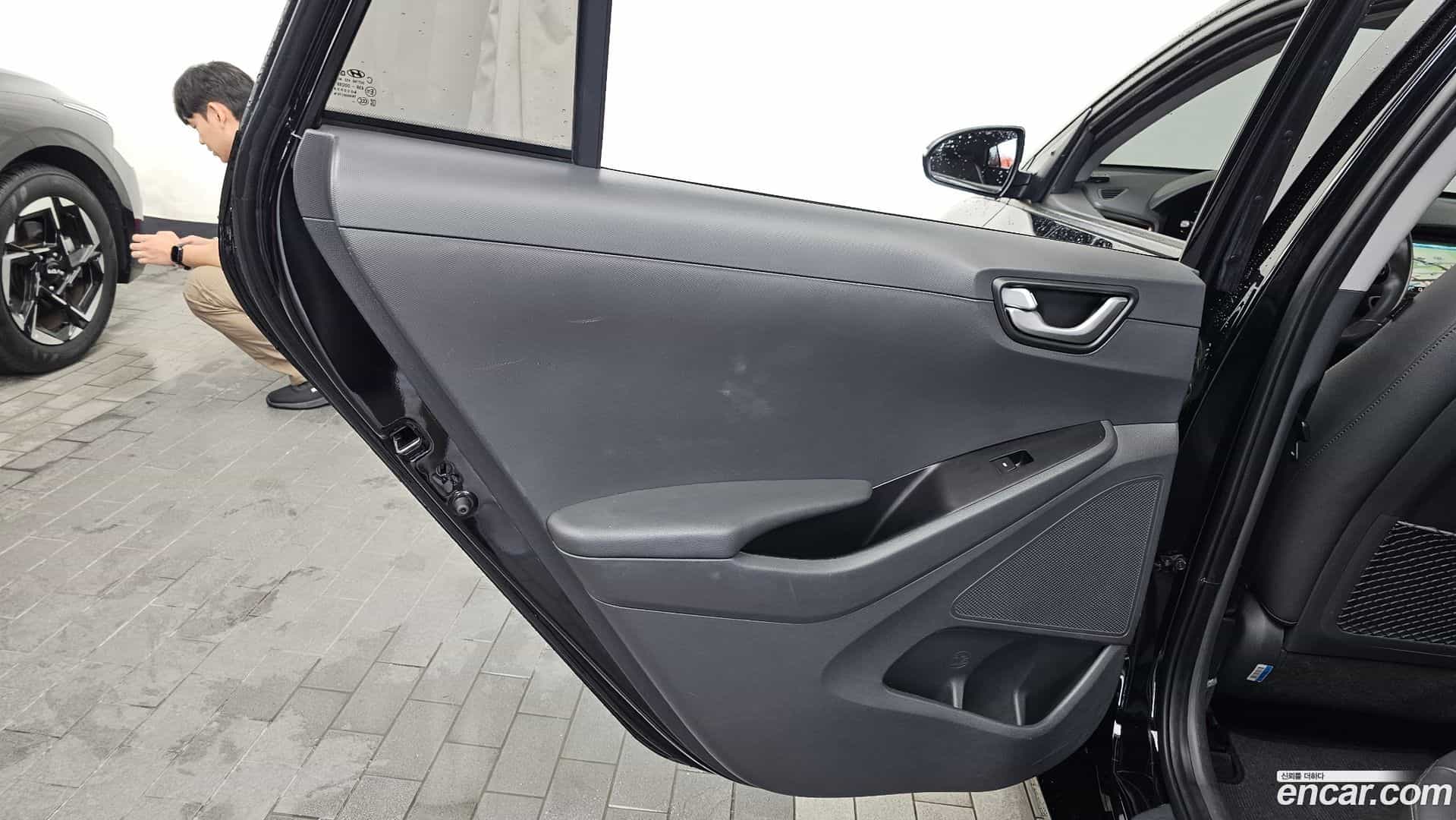 Ioniq Hyundai 2017.2-INNER-035