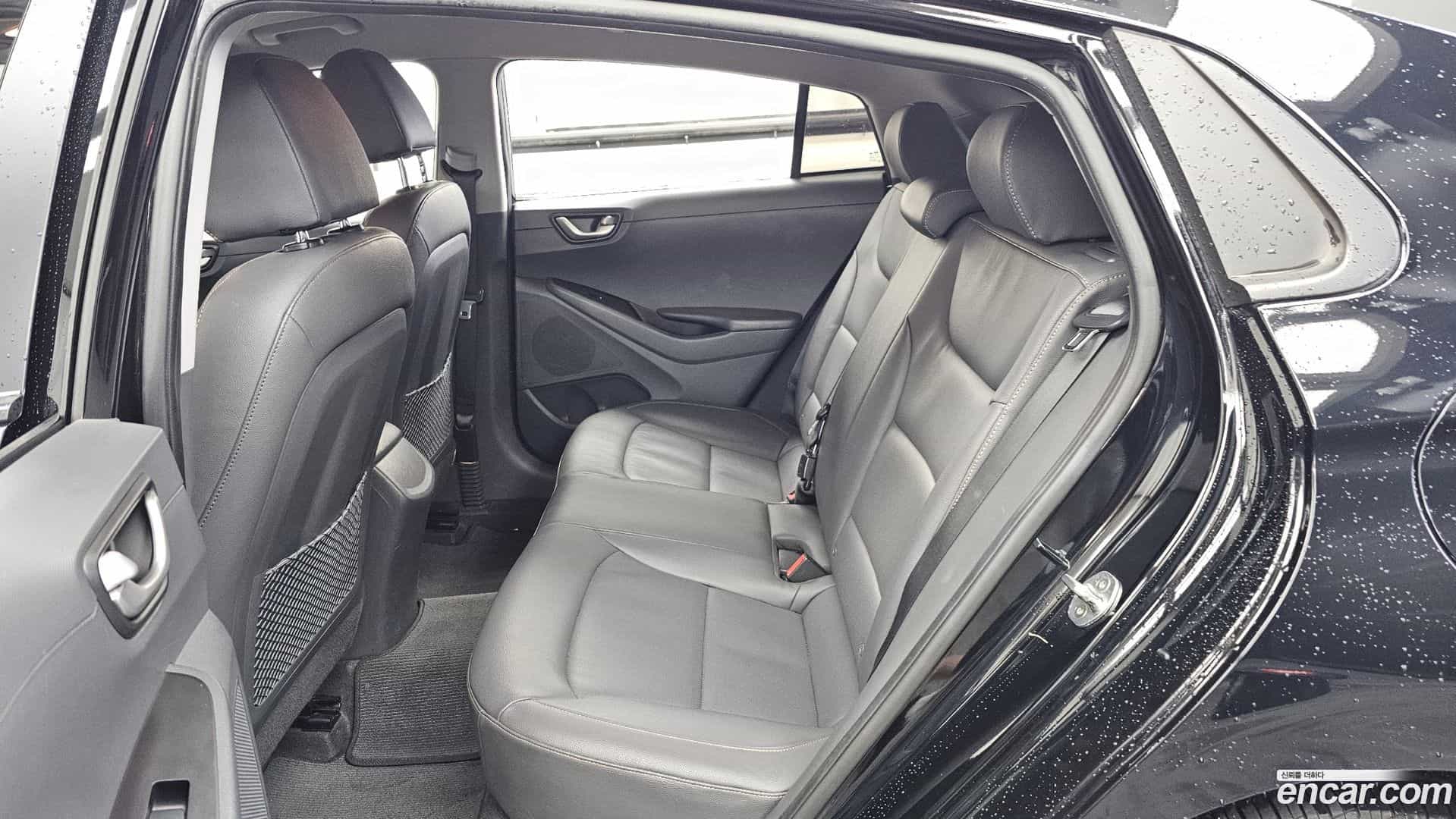 Ioniq Hyundai 2017.2-INNER-036