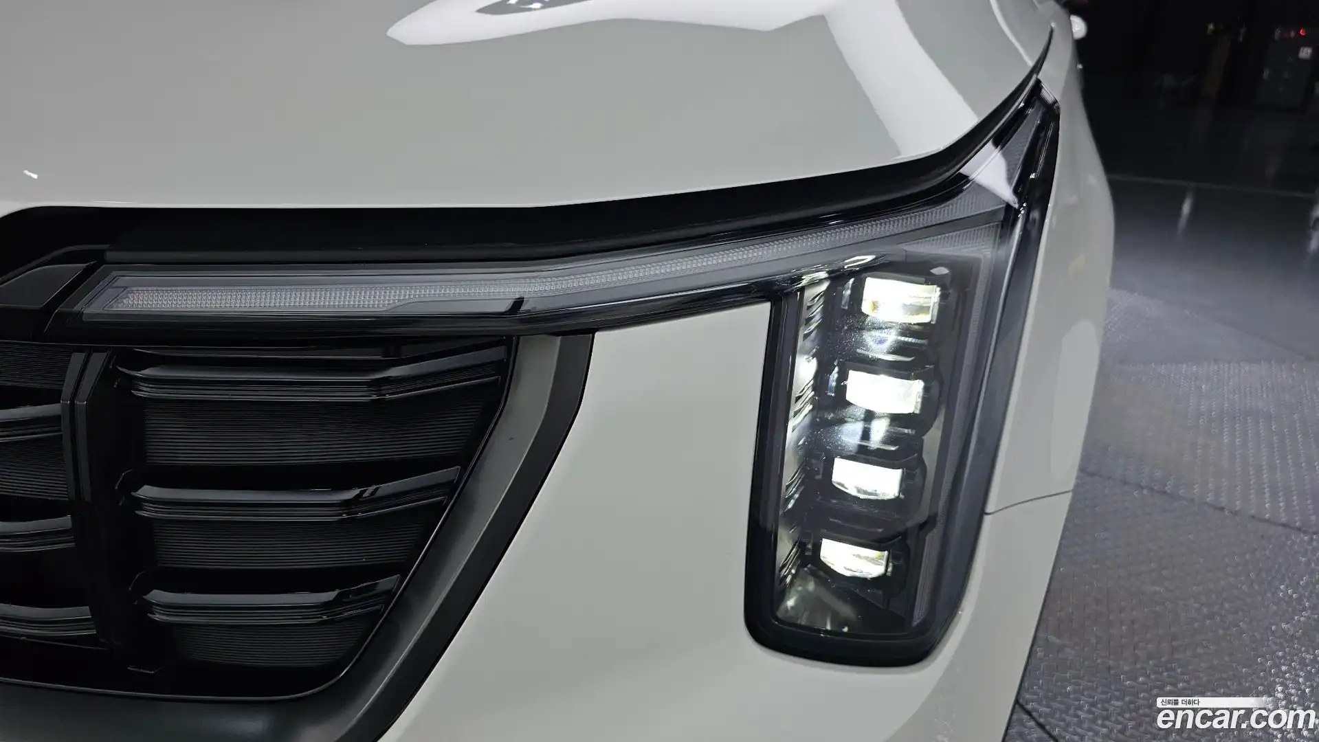 Sorento Kia 2023.9-OUTER-032