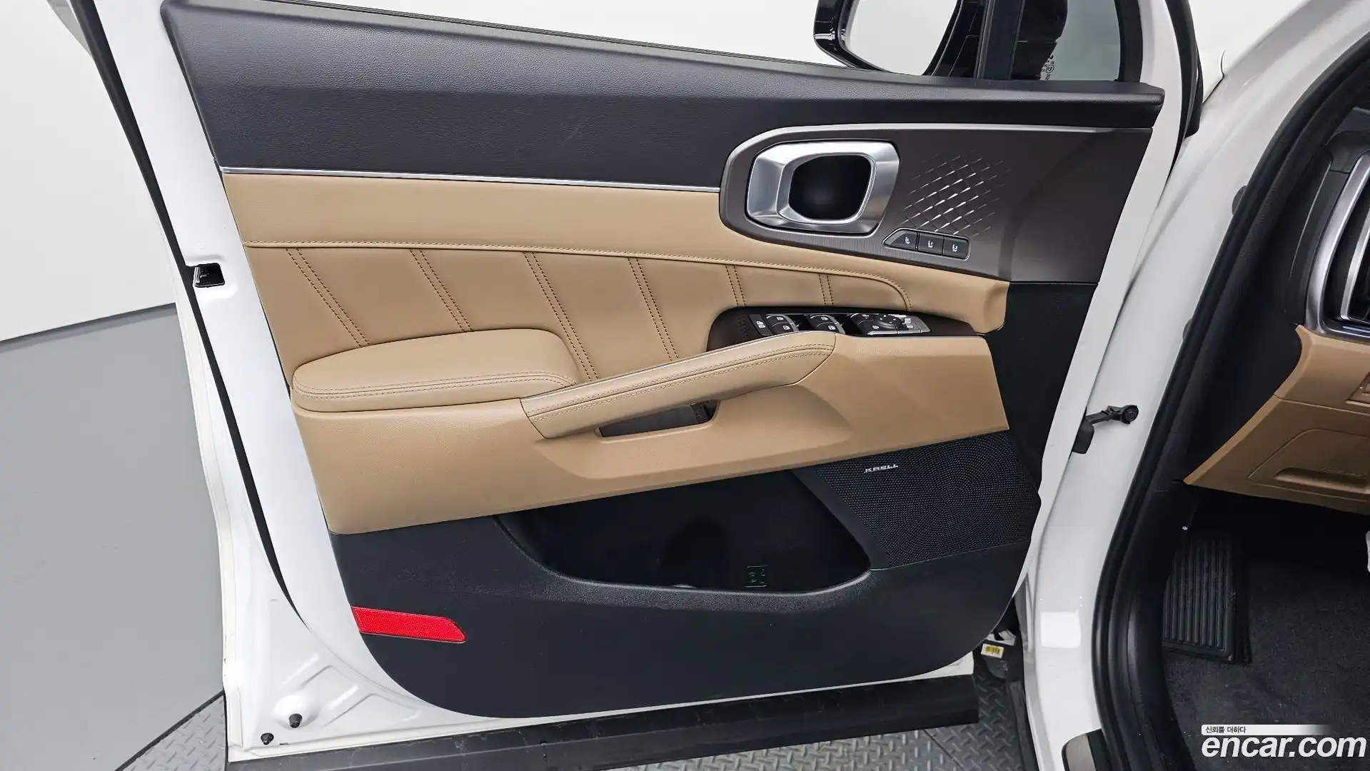 Sorento Kia 2023.9-INNER-034