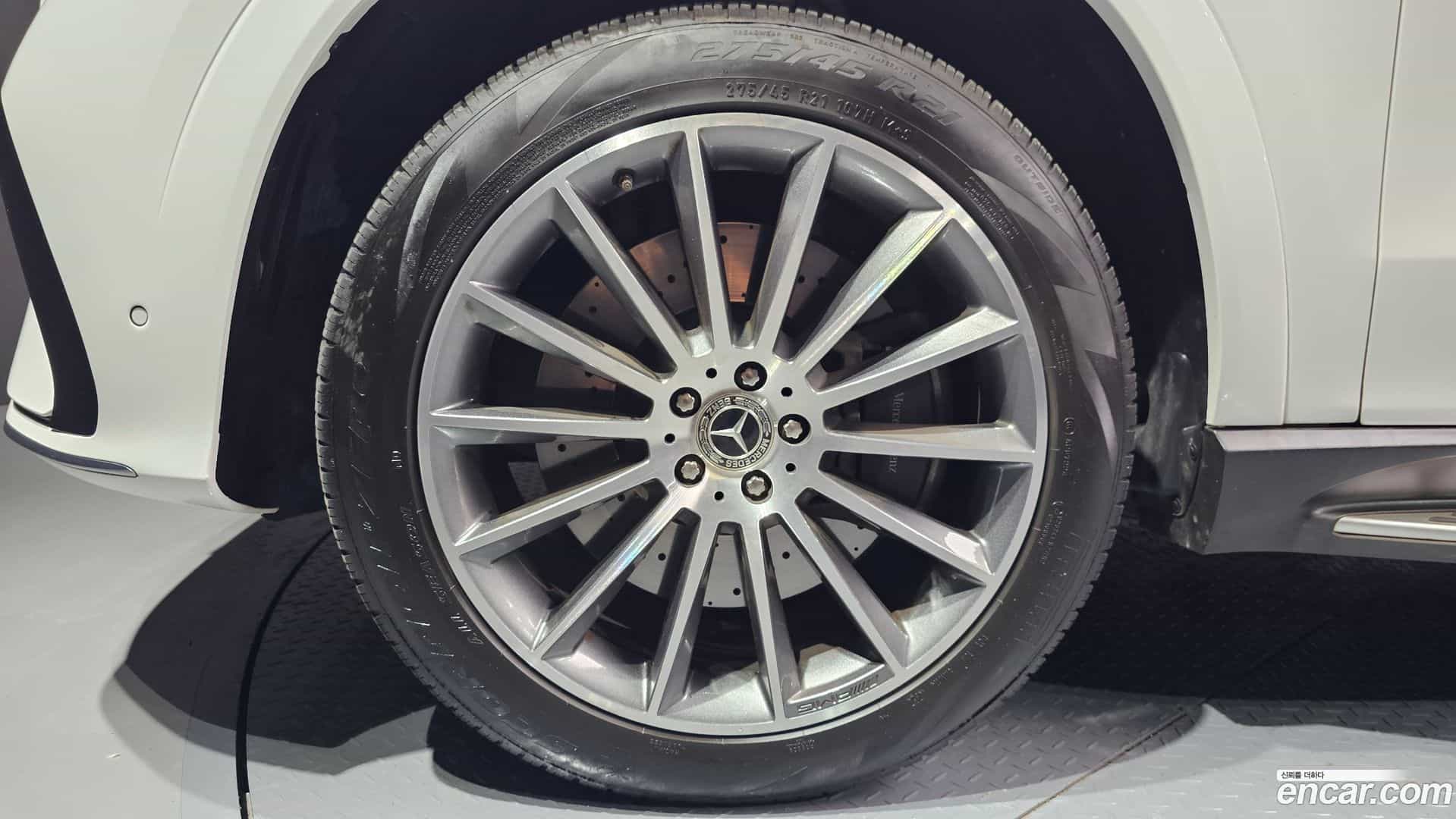 GLE-Class Mercedes-Benz 2024.4-OUTER-005