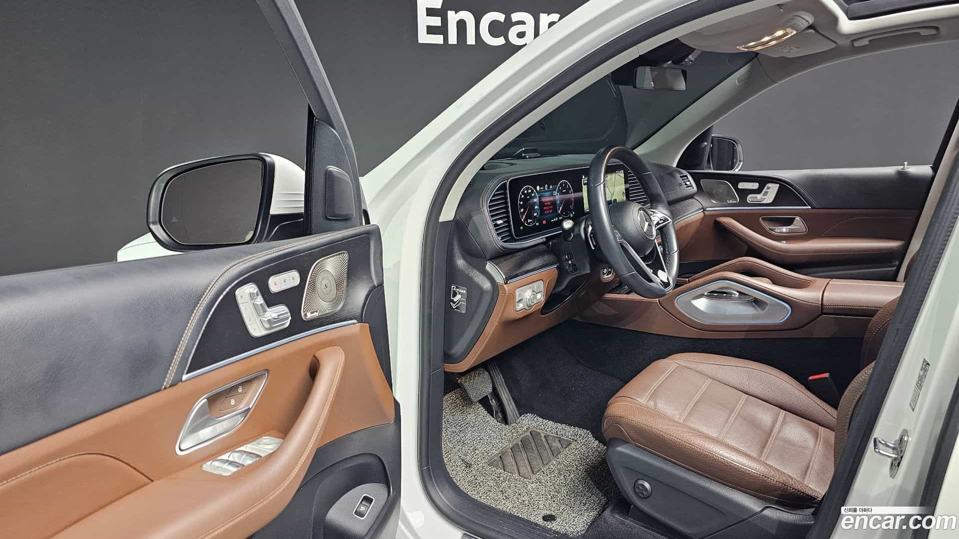 GLE-Class Mercedes-Benz 2024.4-OPTION-017