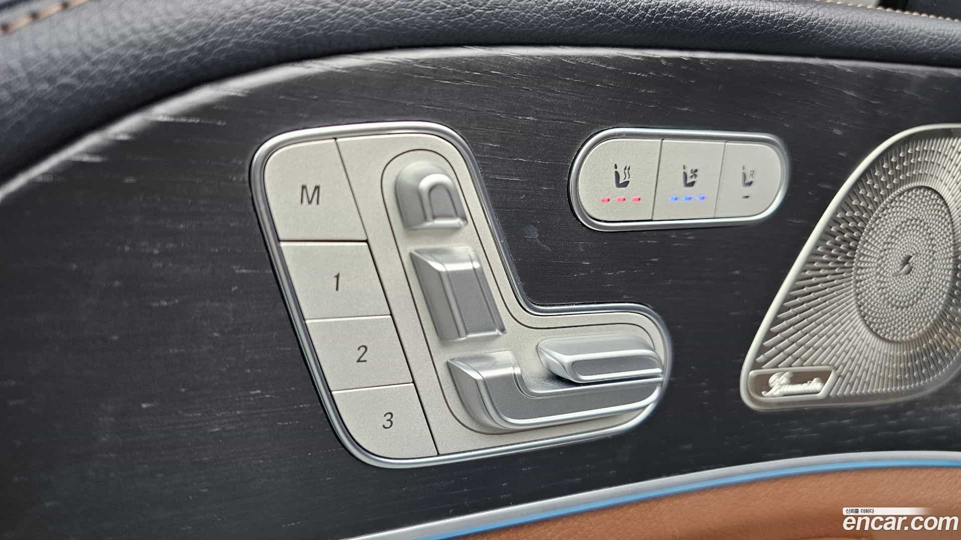 GLE-Class Mercedes-Benz 2024.4-OPTION-042