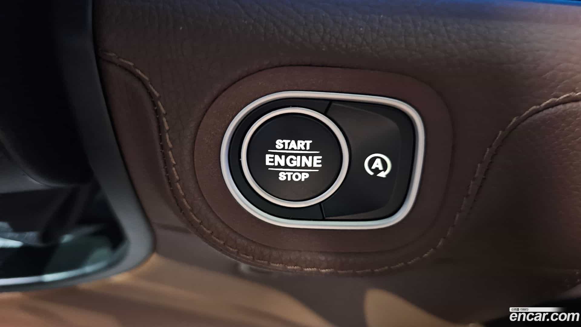 GLE-Class Mercedes-Benz 2024.4-OPTION-046