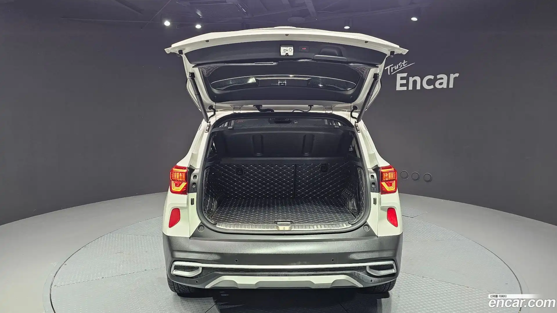 Seltos Kia 2019.9-OPTION-024