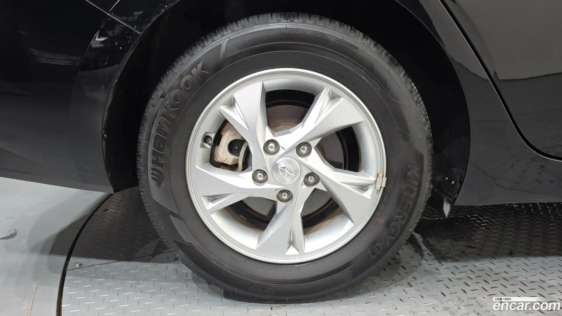 AVANTE Hyundai 2023.1-OUTER-005