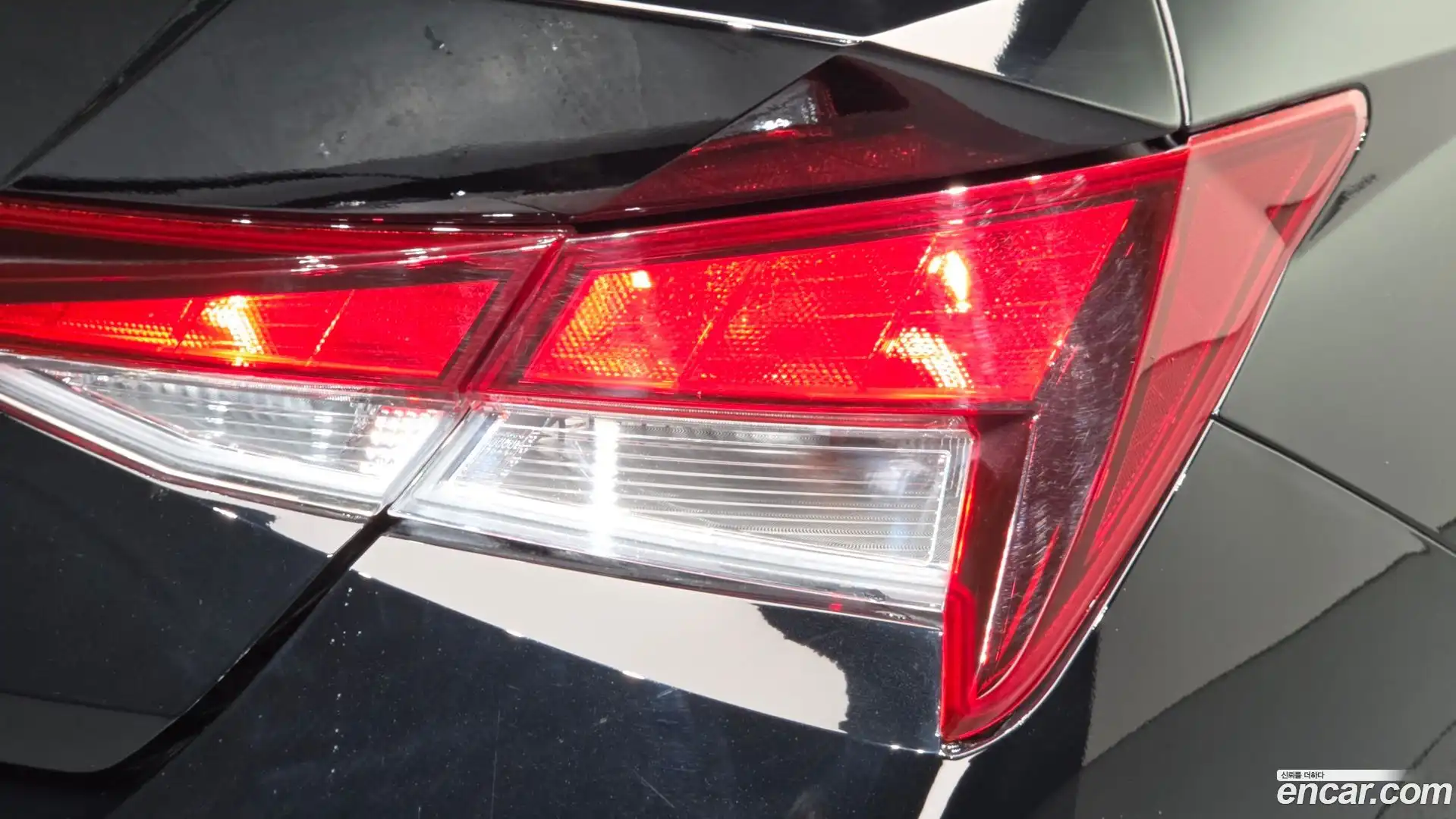 AVANTE Hyundai 2023.1-OUTER-033