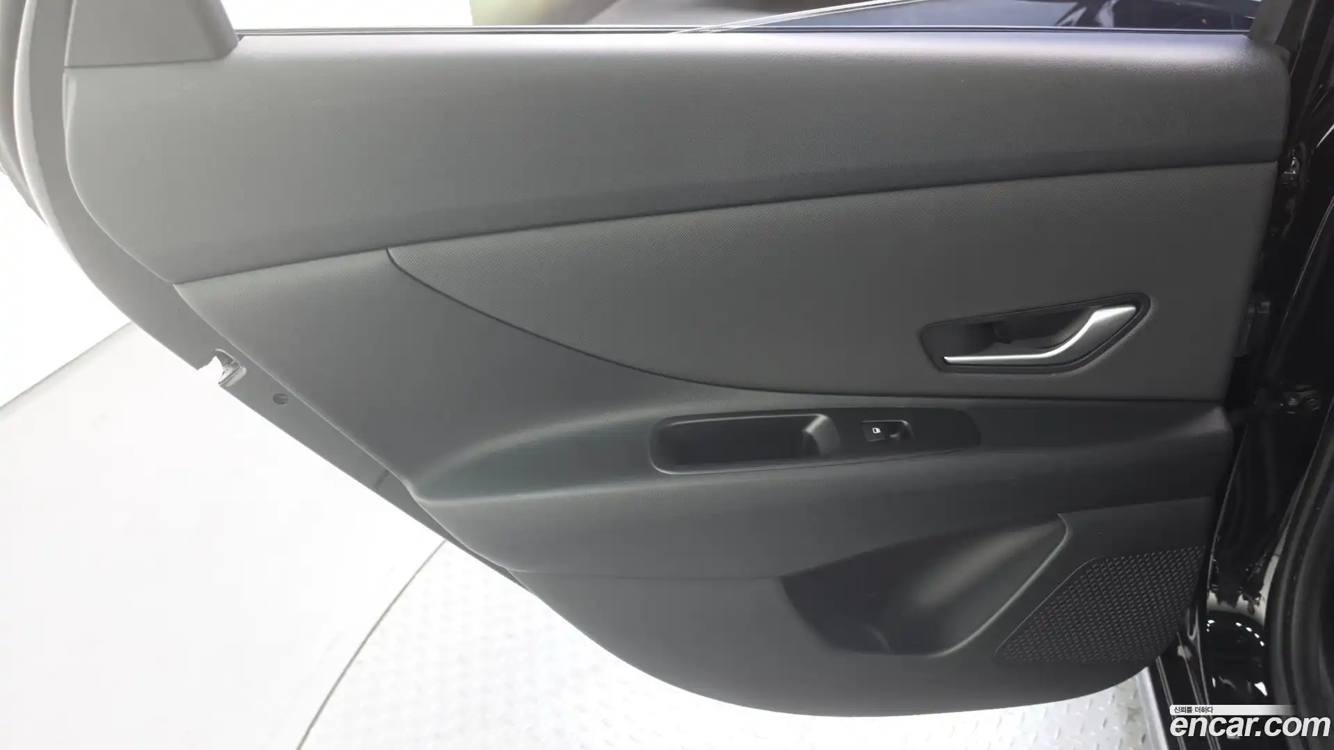 AVANTE Hyundai 2023.1-INNER-035
