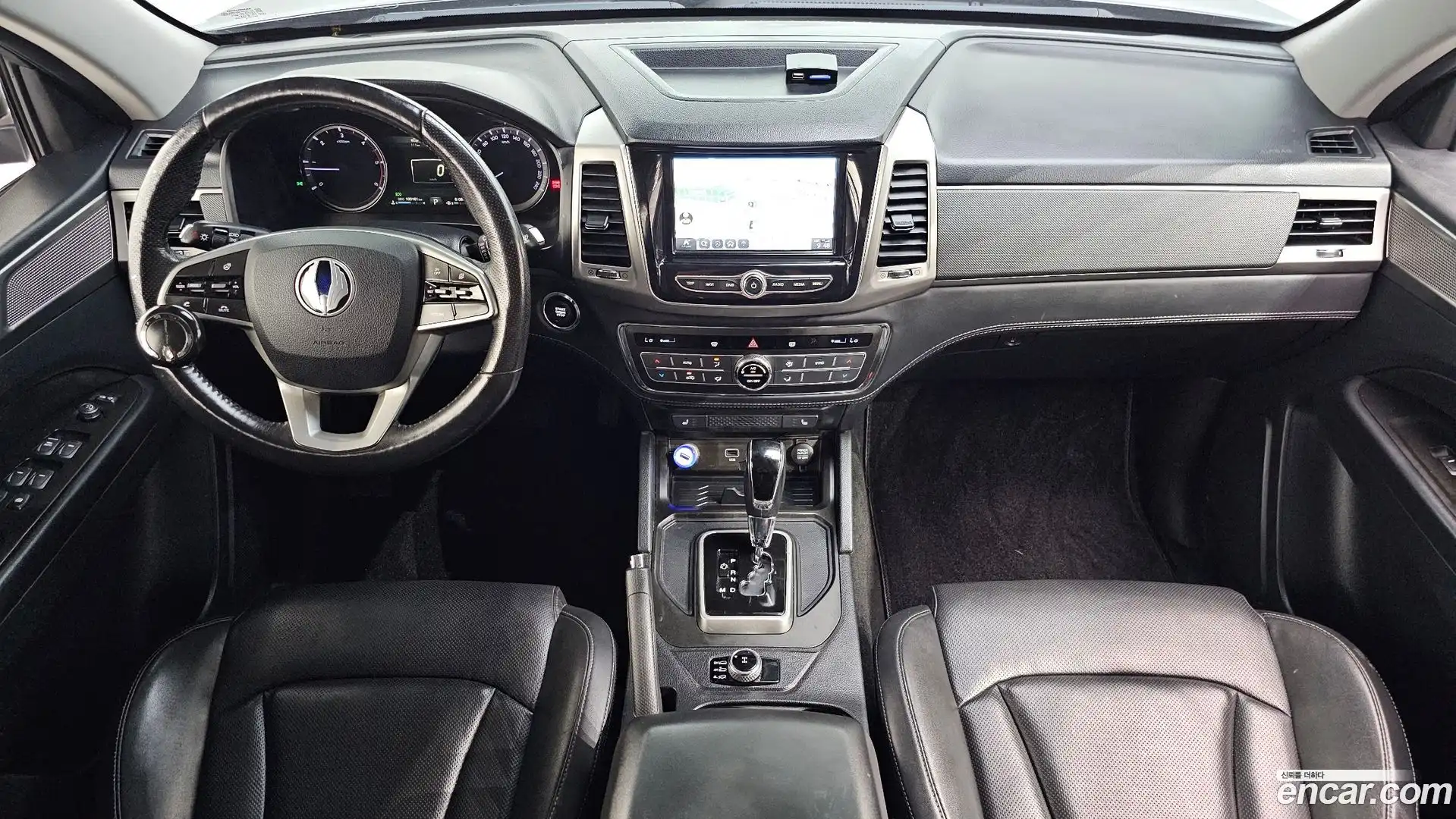Rexton KG Mobility 2018.8-INNER-007