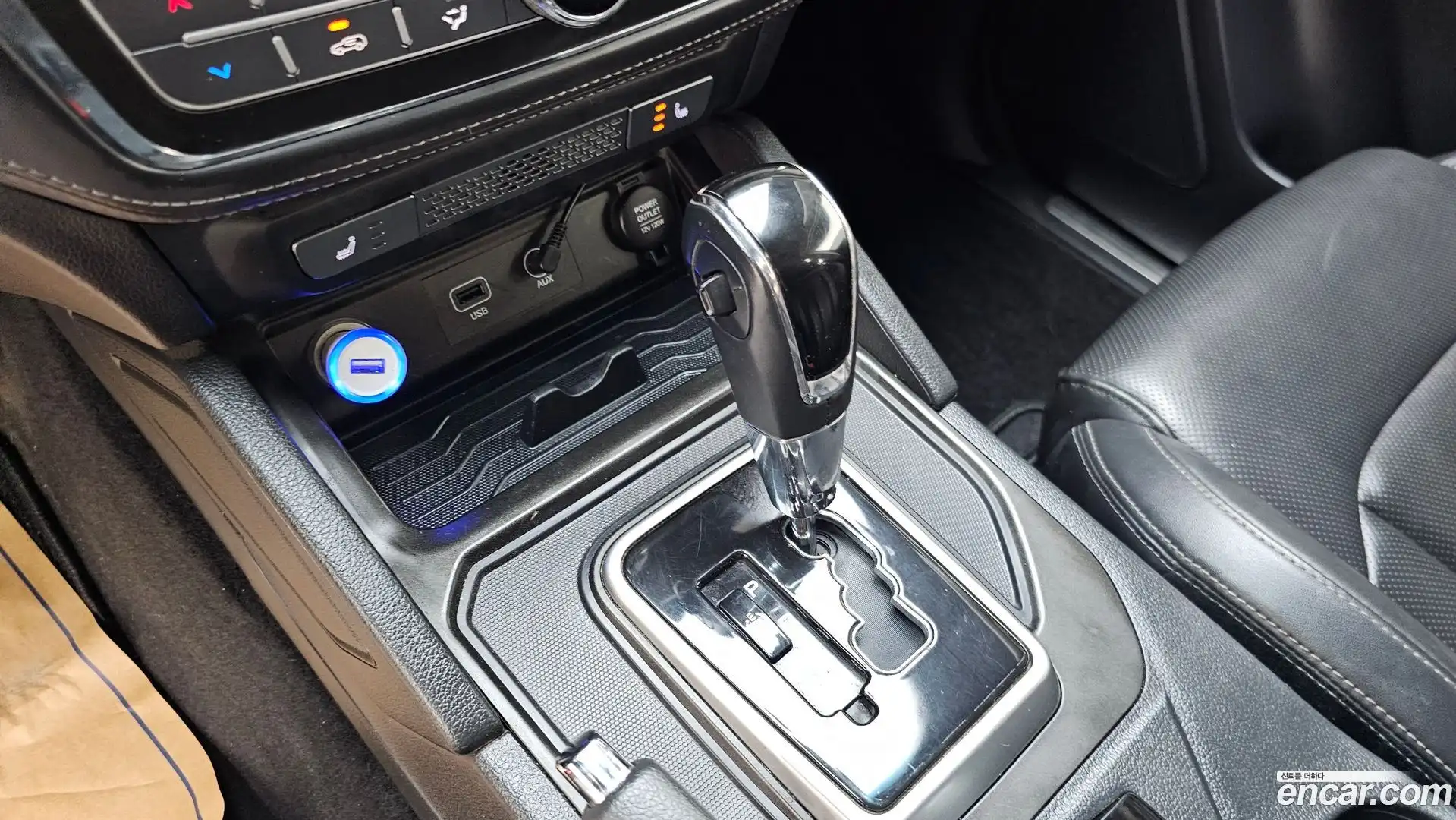 Rexton KG Mobility 2018.8-INNER-009